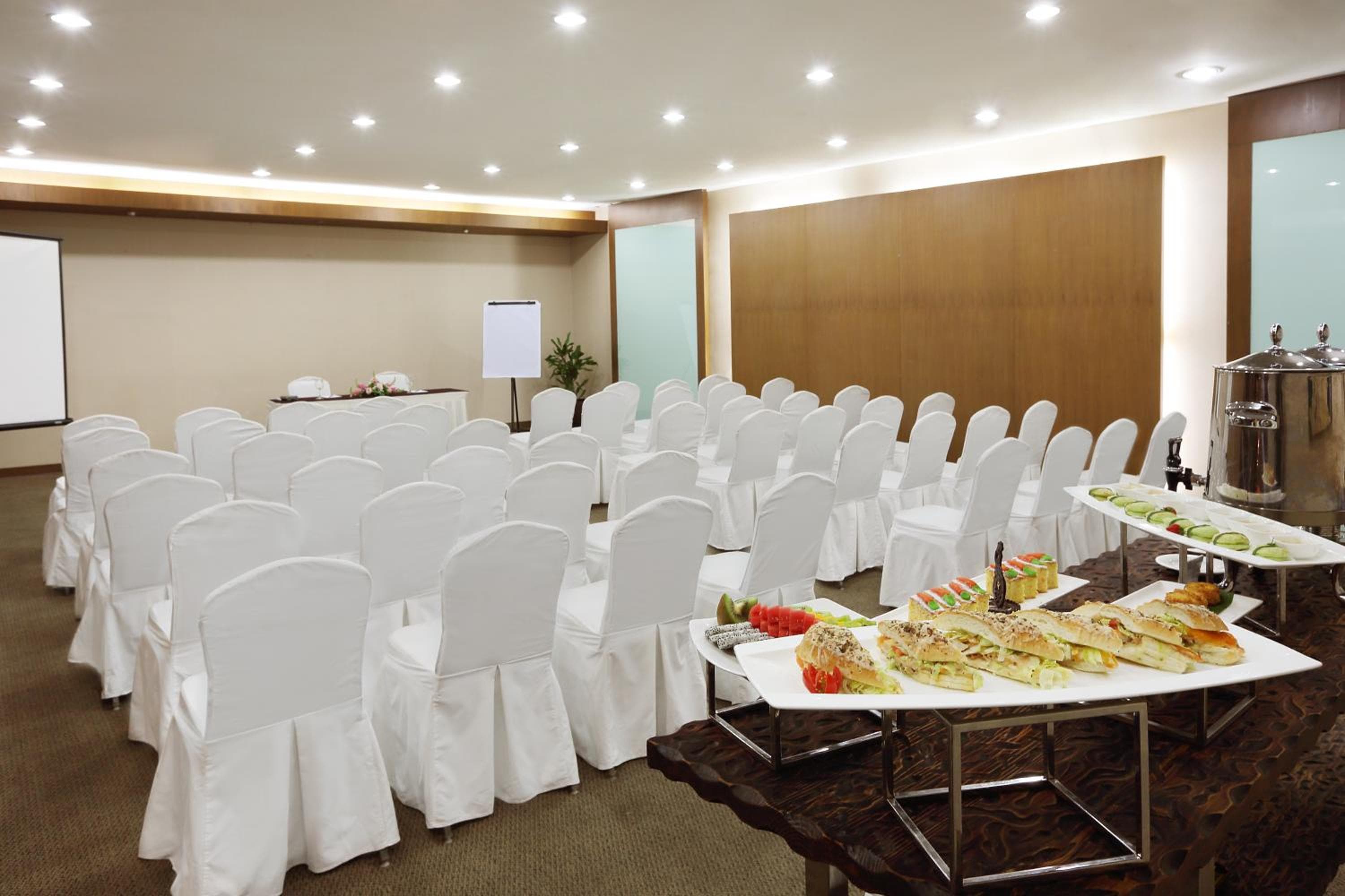 Aryaduta Suite Semanggi, Jakarta, photo 2