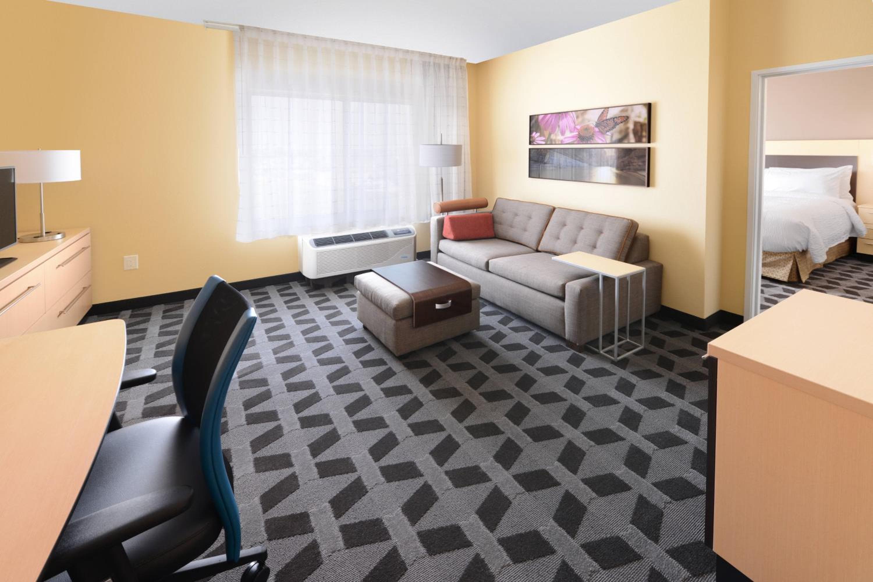 TownePlace Suites by Marriott Laredo, Laredo, photo 3