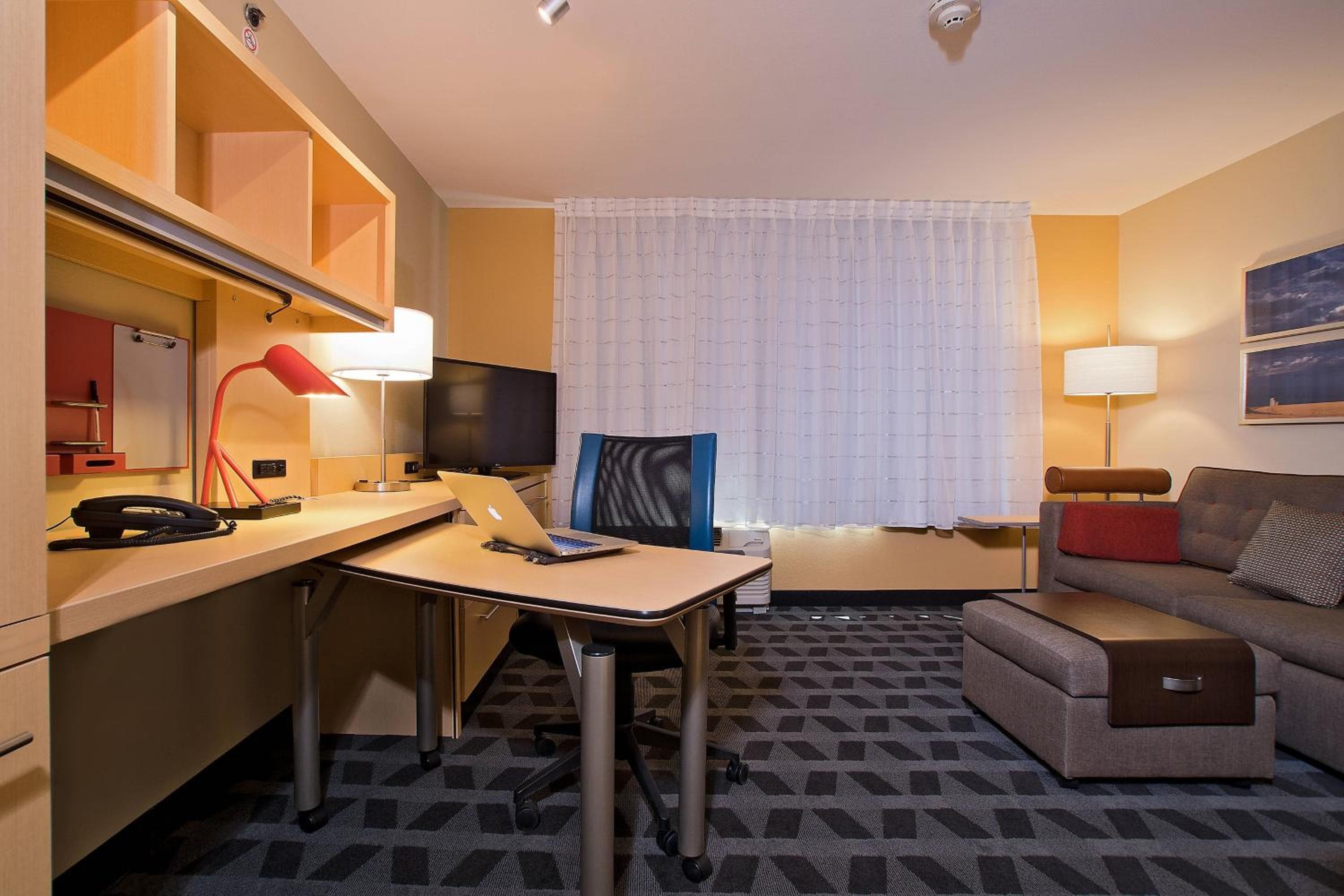 TownePlace Suites by Marriott Dodge City, Dodge City, photo 2
