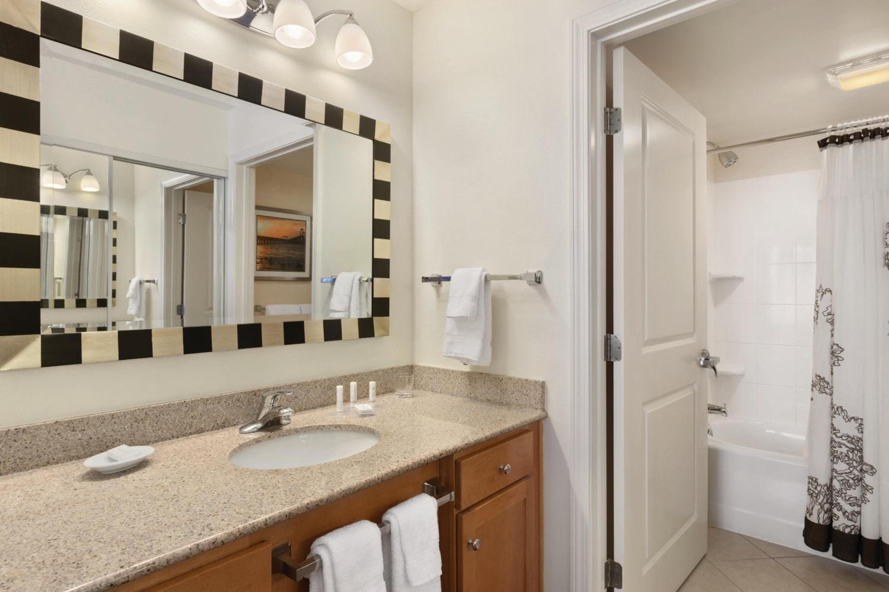Residence Inn by Marriott Newport Middletown, Middletown, photo 2