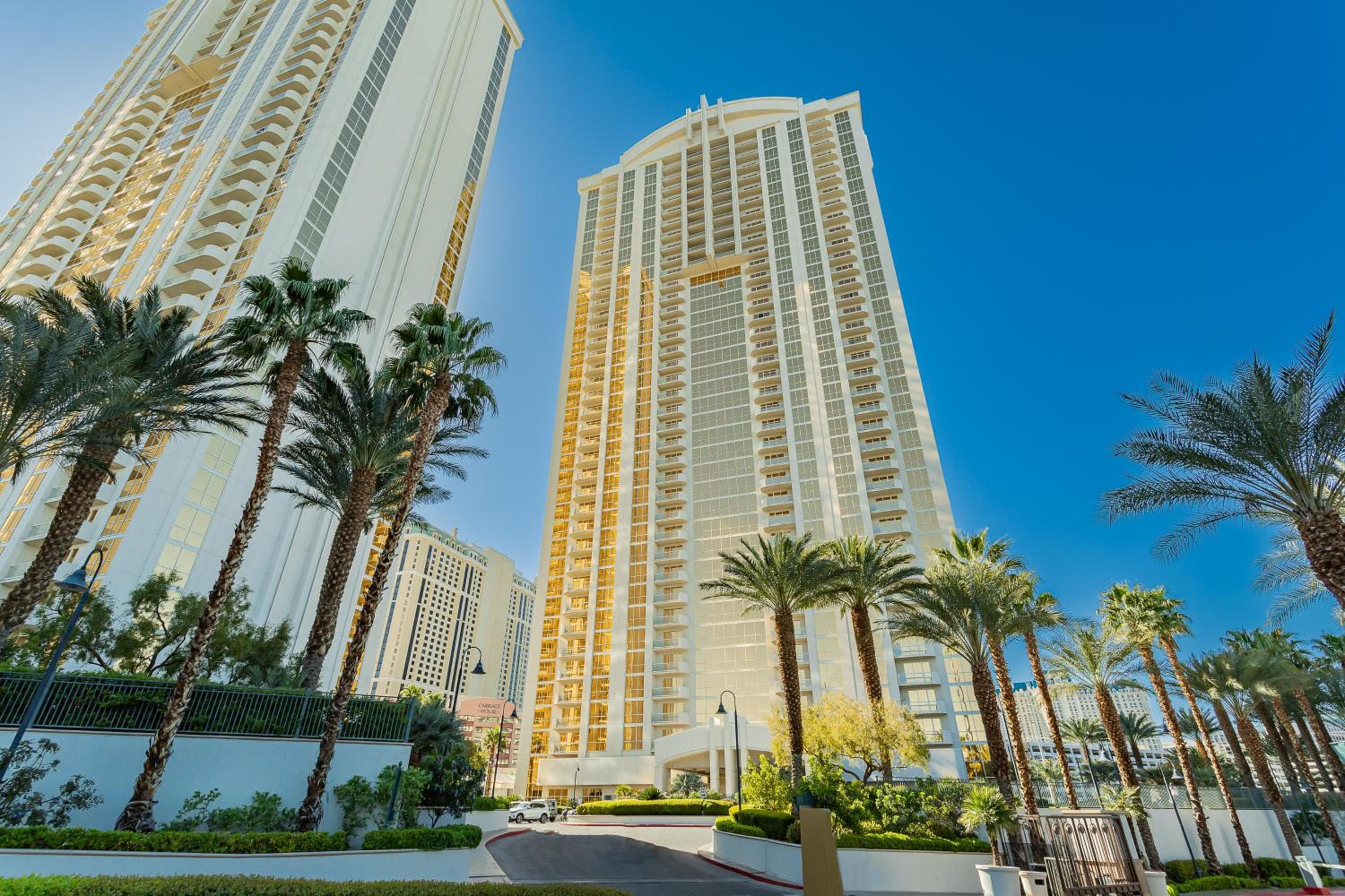 MGM Signature, Centrally Located, Strip Views NO RESORT FEE, Las Vegas