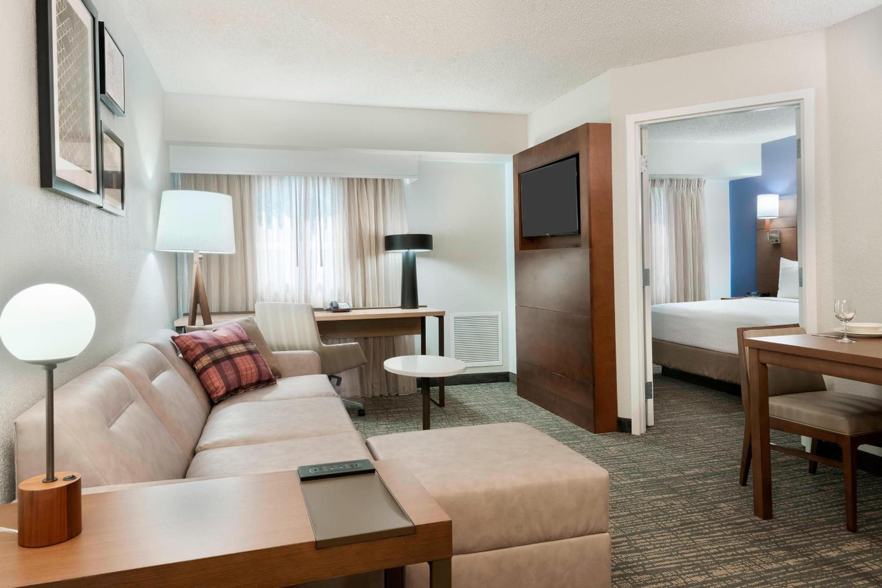 Residence Inn by Marriott Tampa at USF/Medical Center, Tampa, photo 3