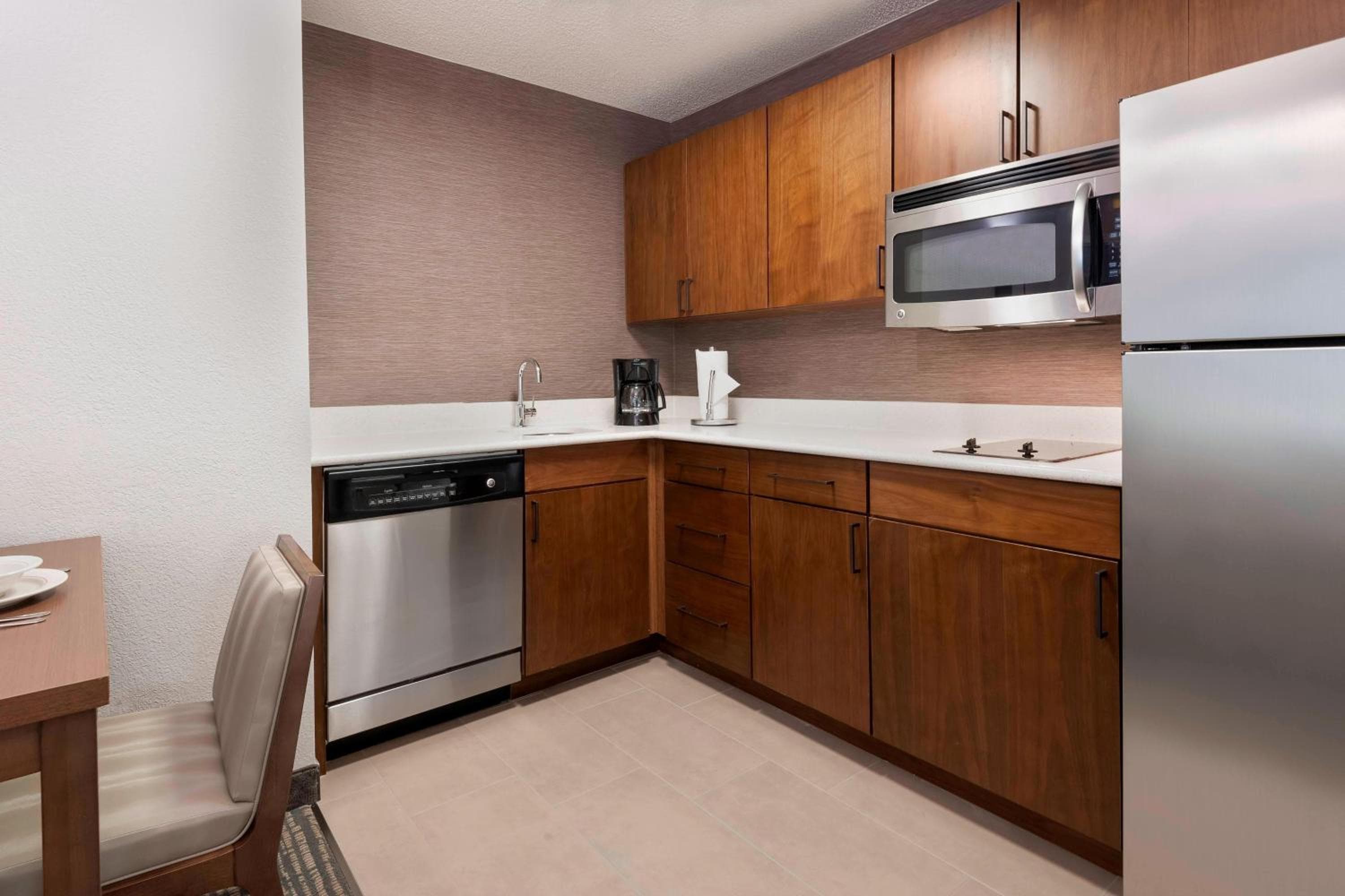Residence Inn by Marriott Tampa at USF/Medical Center, Tampa, photo 5