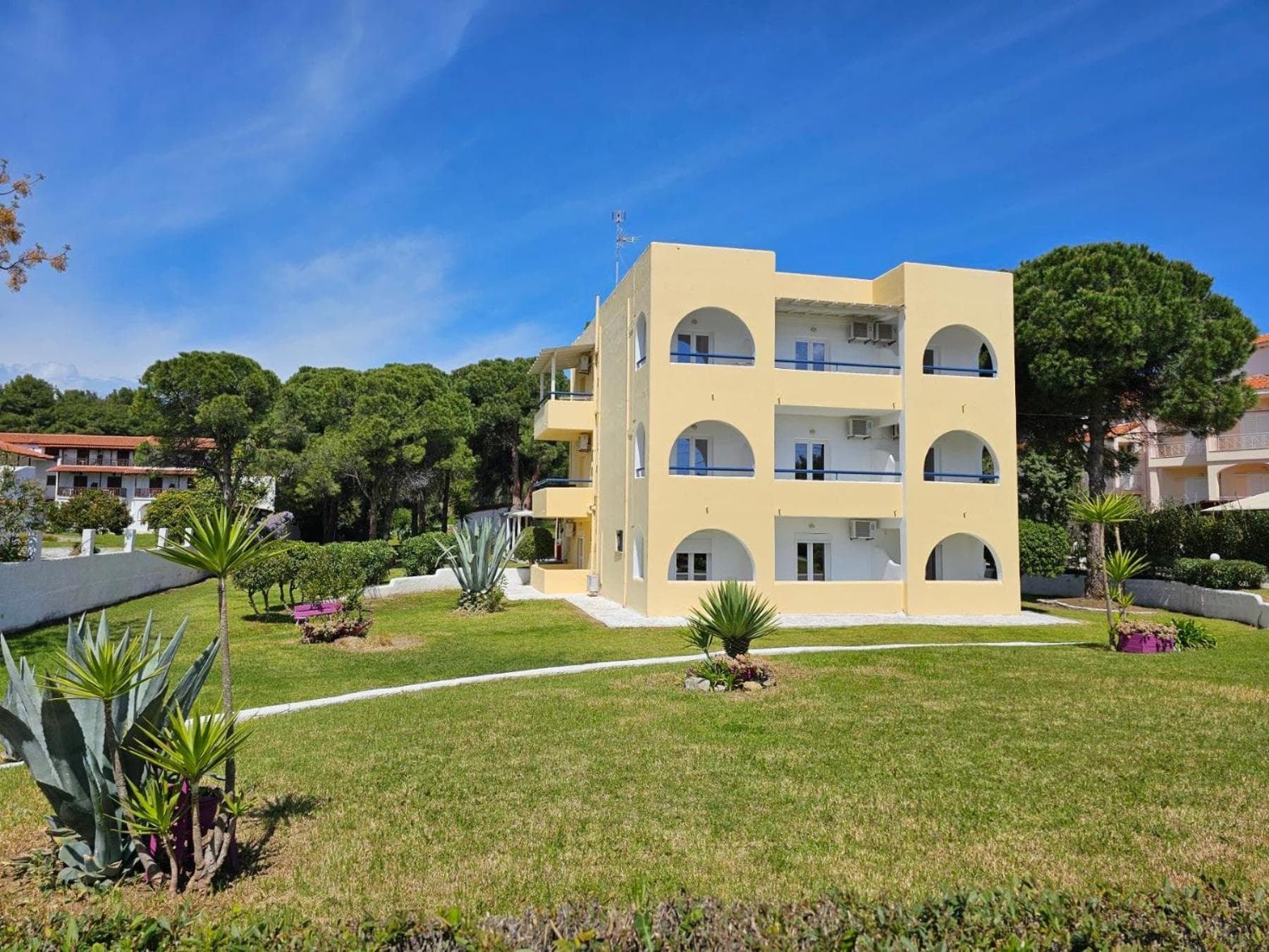 Maistrali Studios Skiathos, Koukounaries