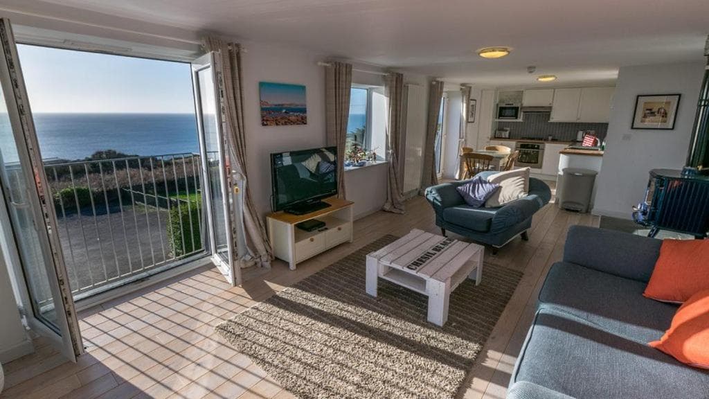 Chesil Beach Lodge Burton Bradstock Dorset DT64RJ, Bridport, photo 3