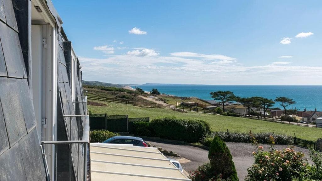 Balance & terrace at Chesil Beach Lodge Burton Bradstock Dorset DT64RJ