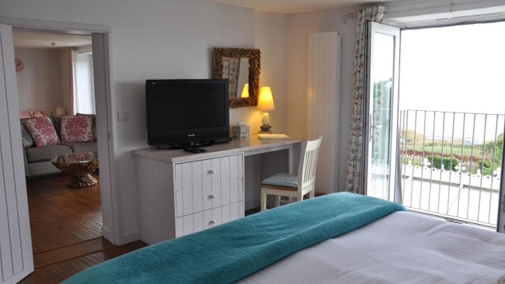 Chesil Beach Lodge Burton Bradstock Dorset DT64RJ, Bridport