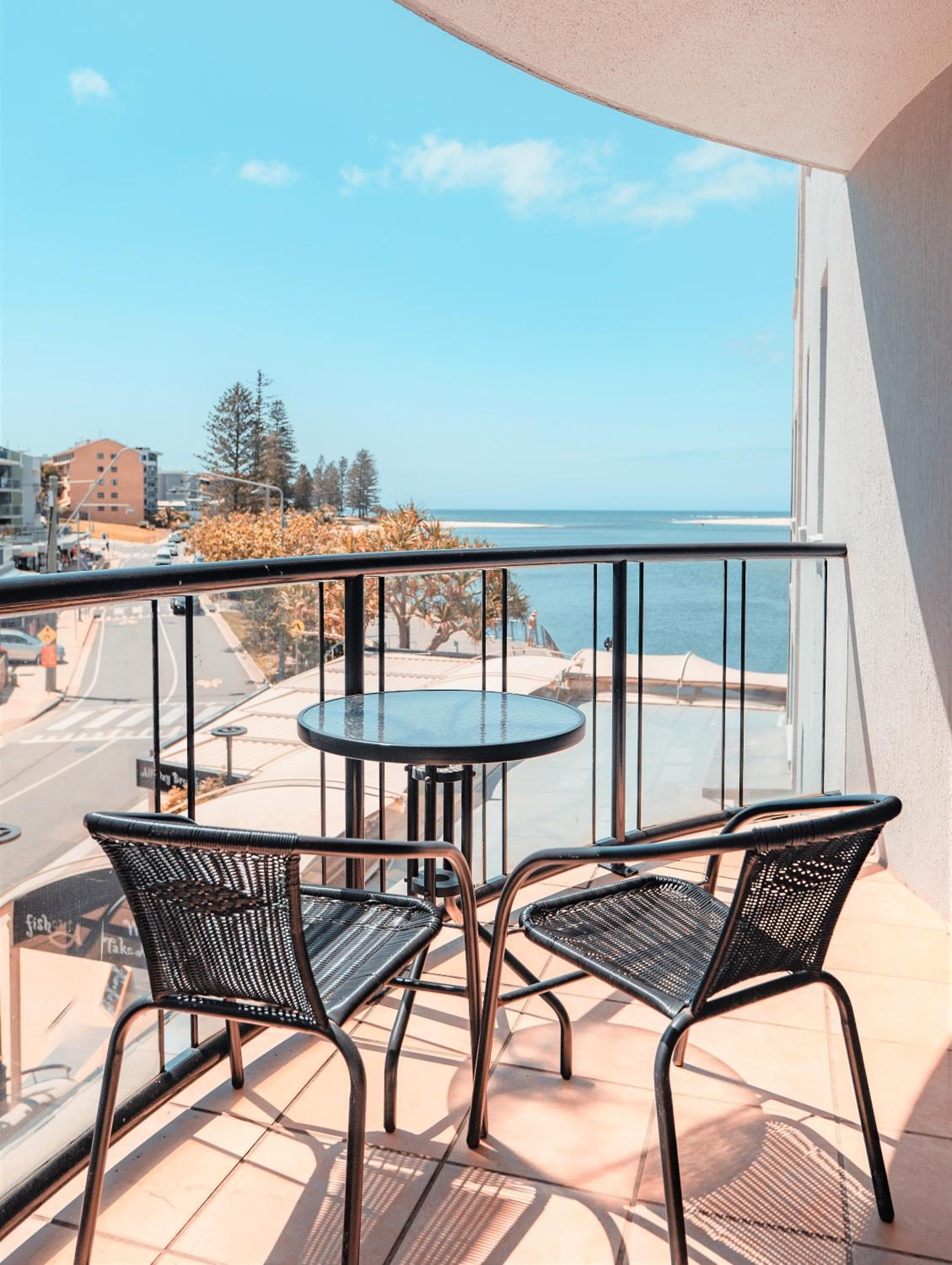 La Promenade Absolute Waterfront Apartments, Caloundra, photo 6