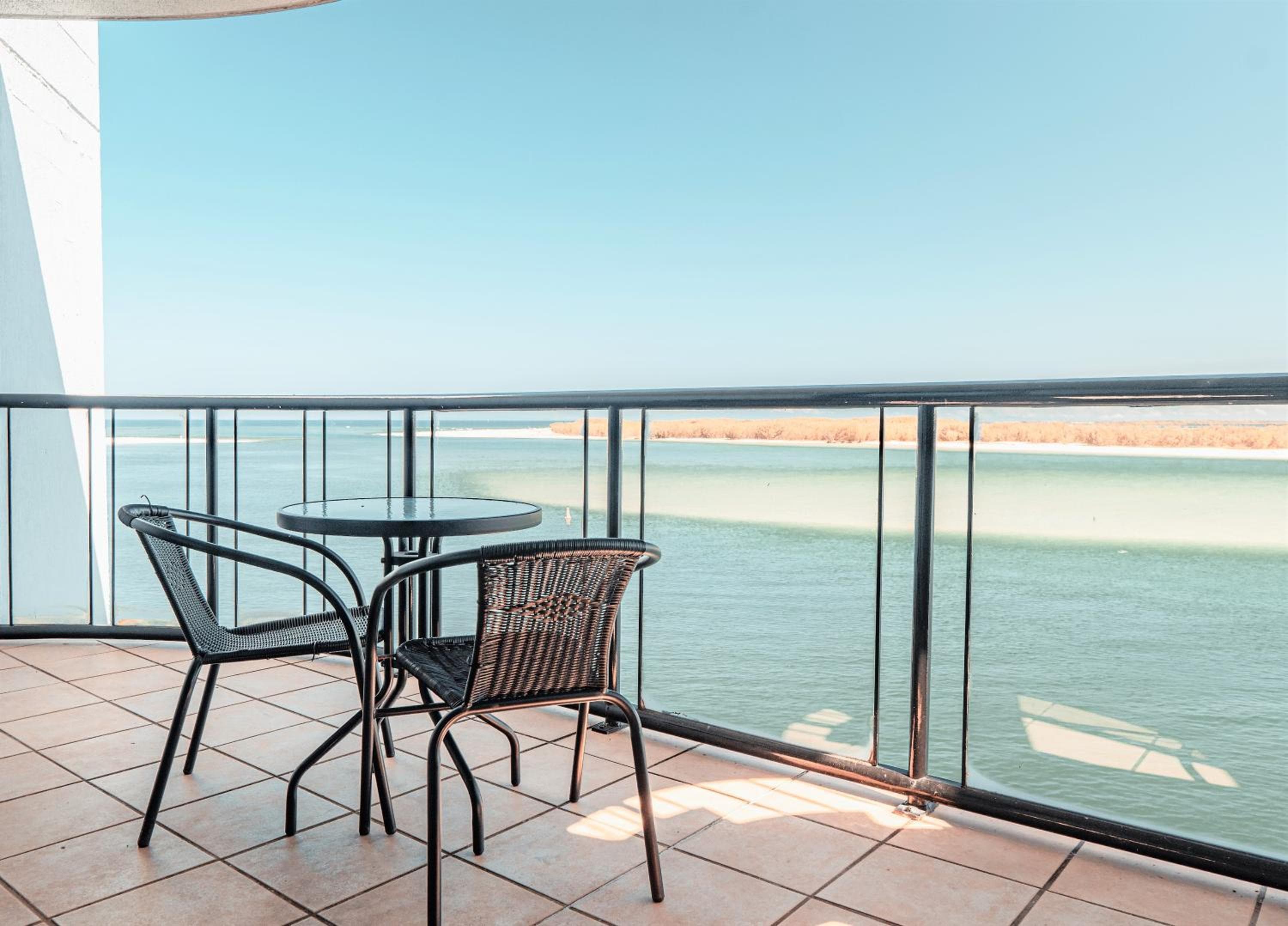 La Promenade Absolute Waterfront Apartments, Caloundra, photo 5