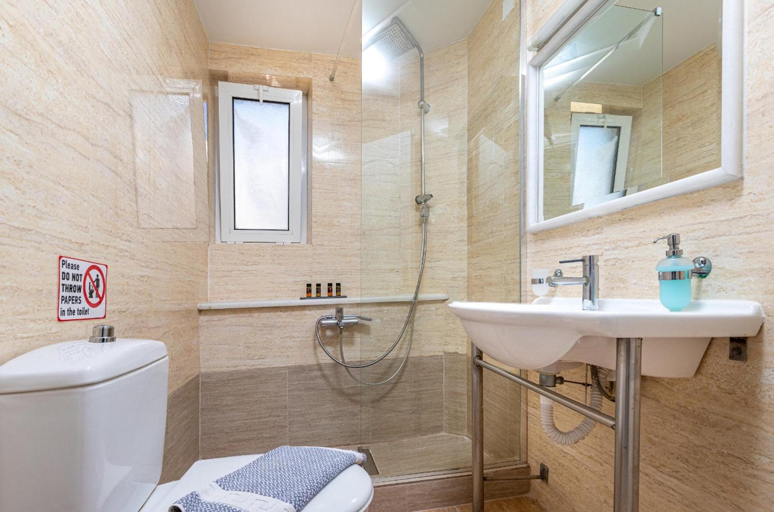 Sun Beach Apartments, Kato Daratso