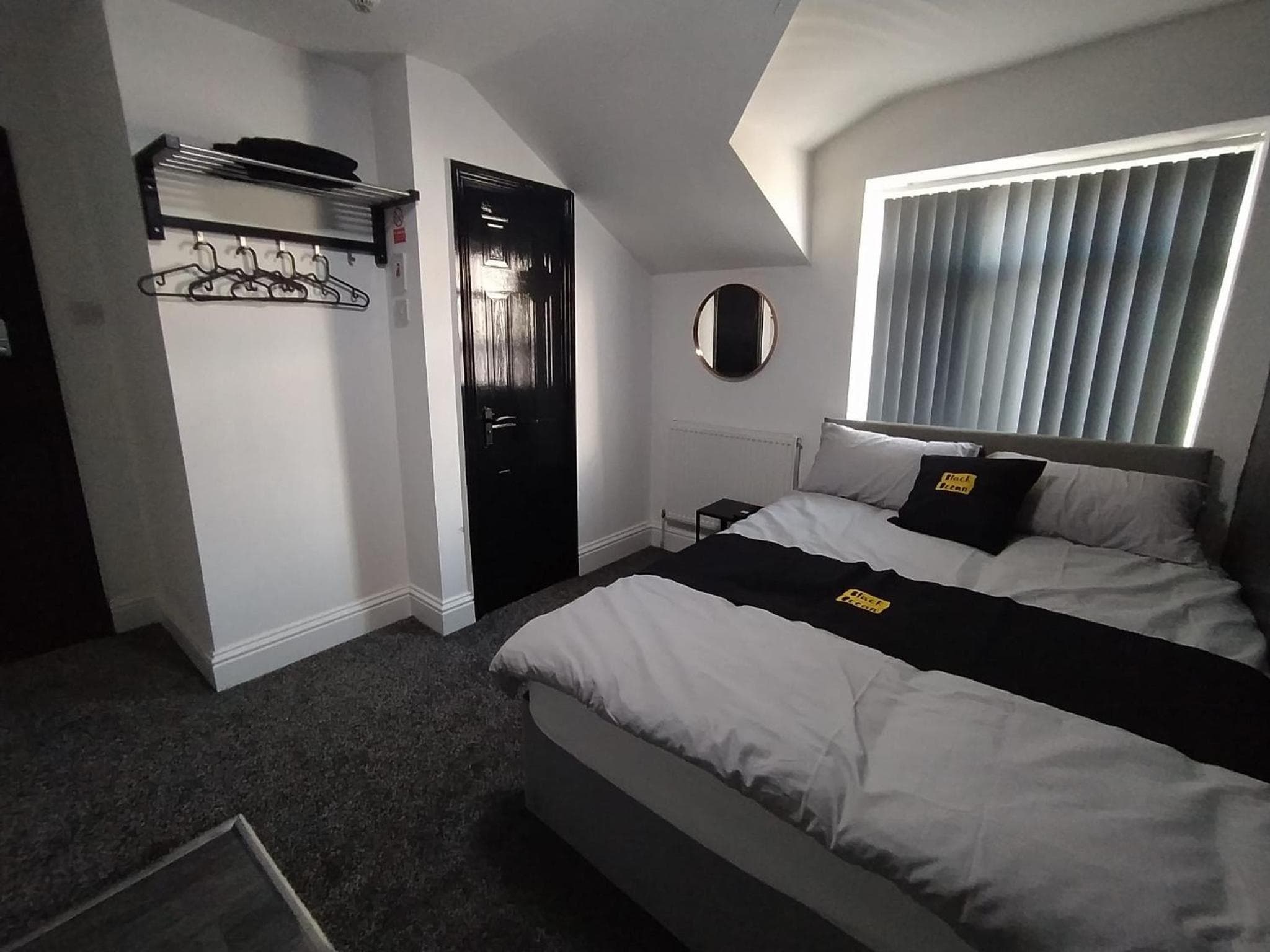 Black Ocean Holiday Apartments, Blackpool