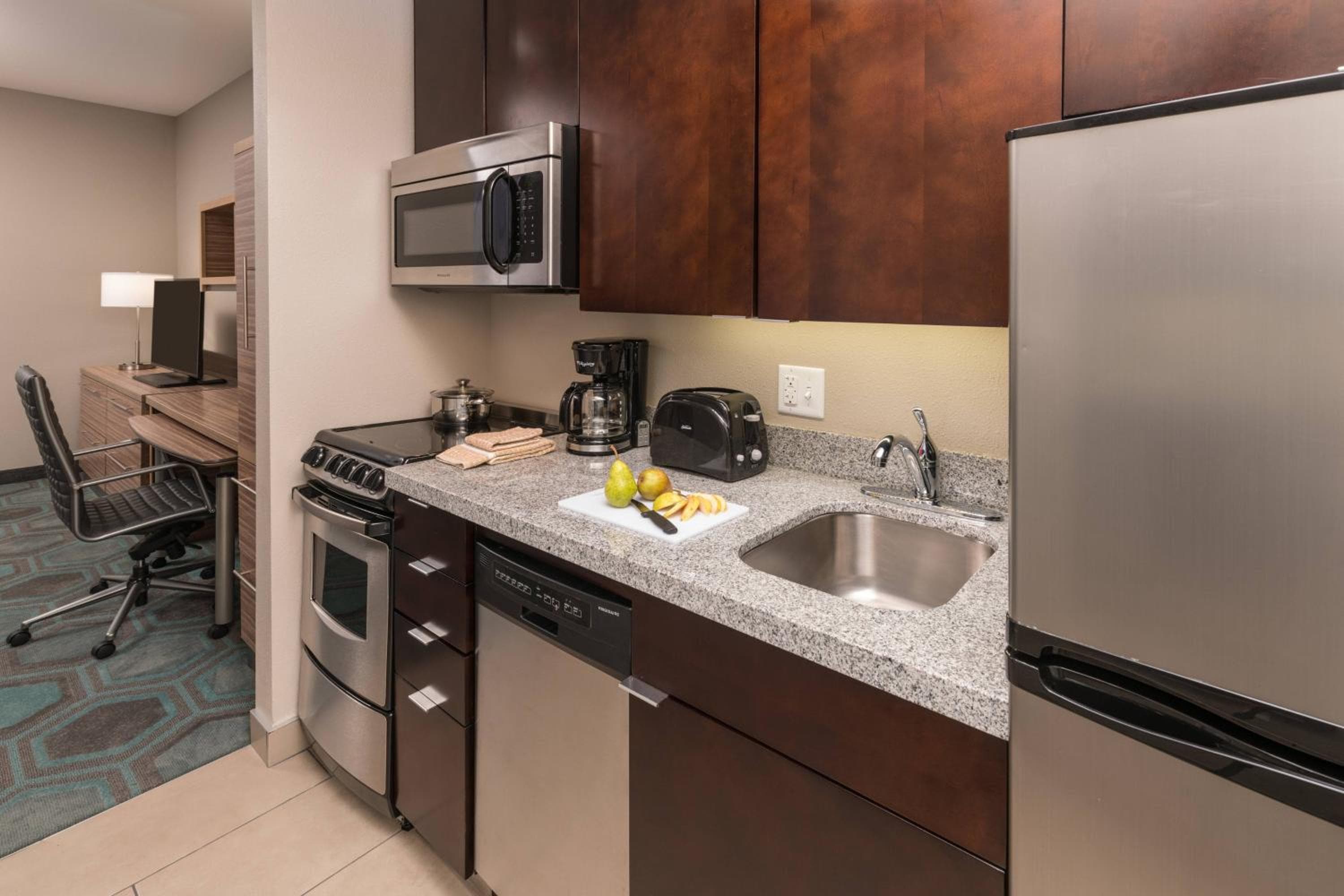TownePlace Suites by Marriott Chicago Schaumburg, Schaumburg, photo 2