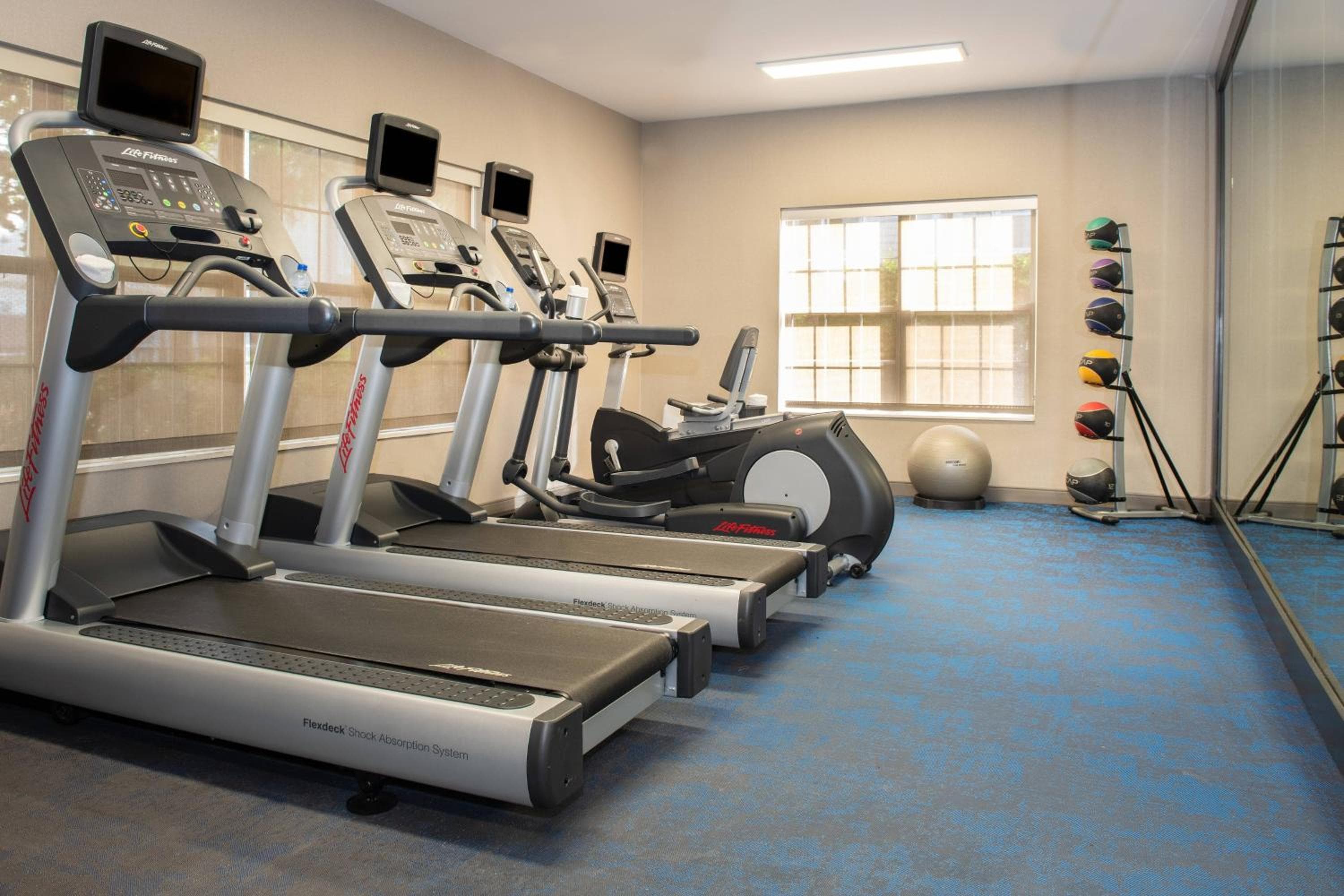 Residence Inn by Marriott Jacksonville Butler Boulevard, Jacksonville, photo 3