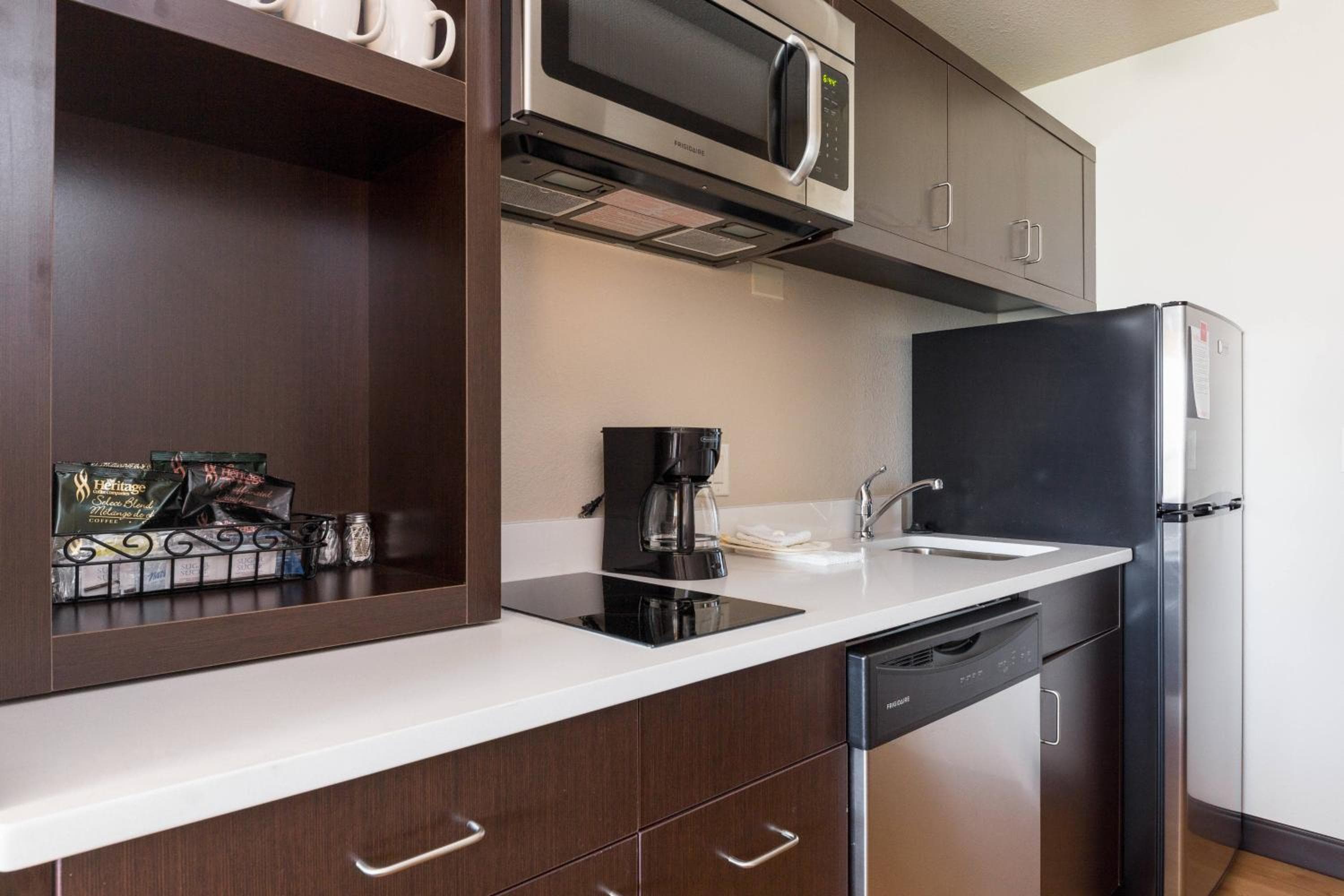 TownePlace Suites by Marriott Edmonton South, Edmonton, photo 5