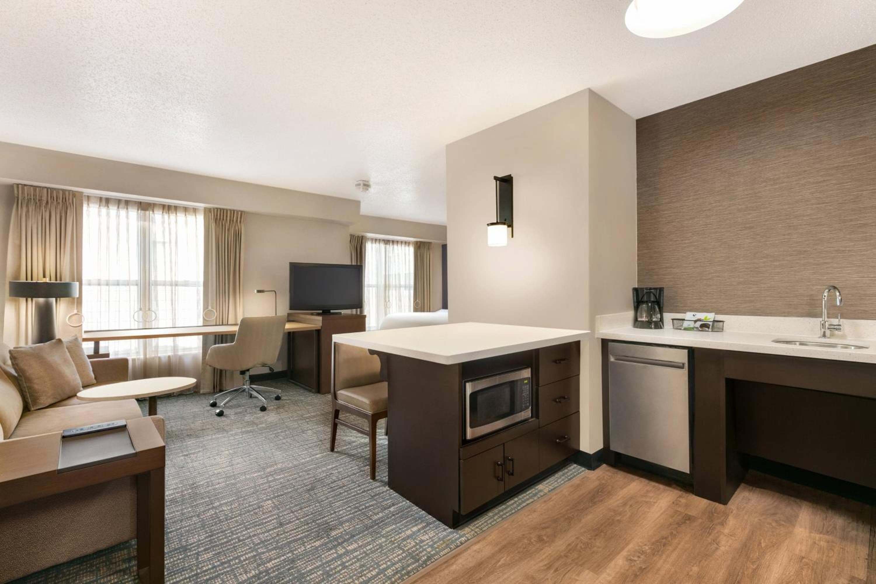 Residence Inn by Marriott West Springfield, West Springfield, photo 6