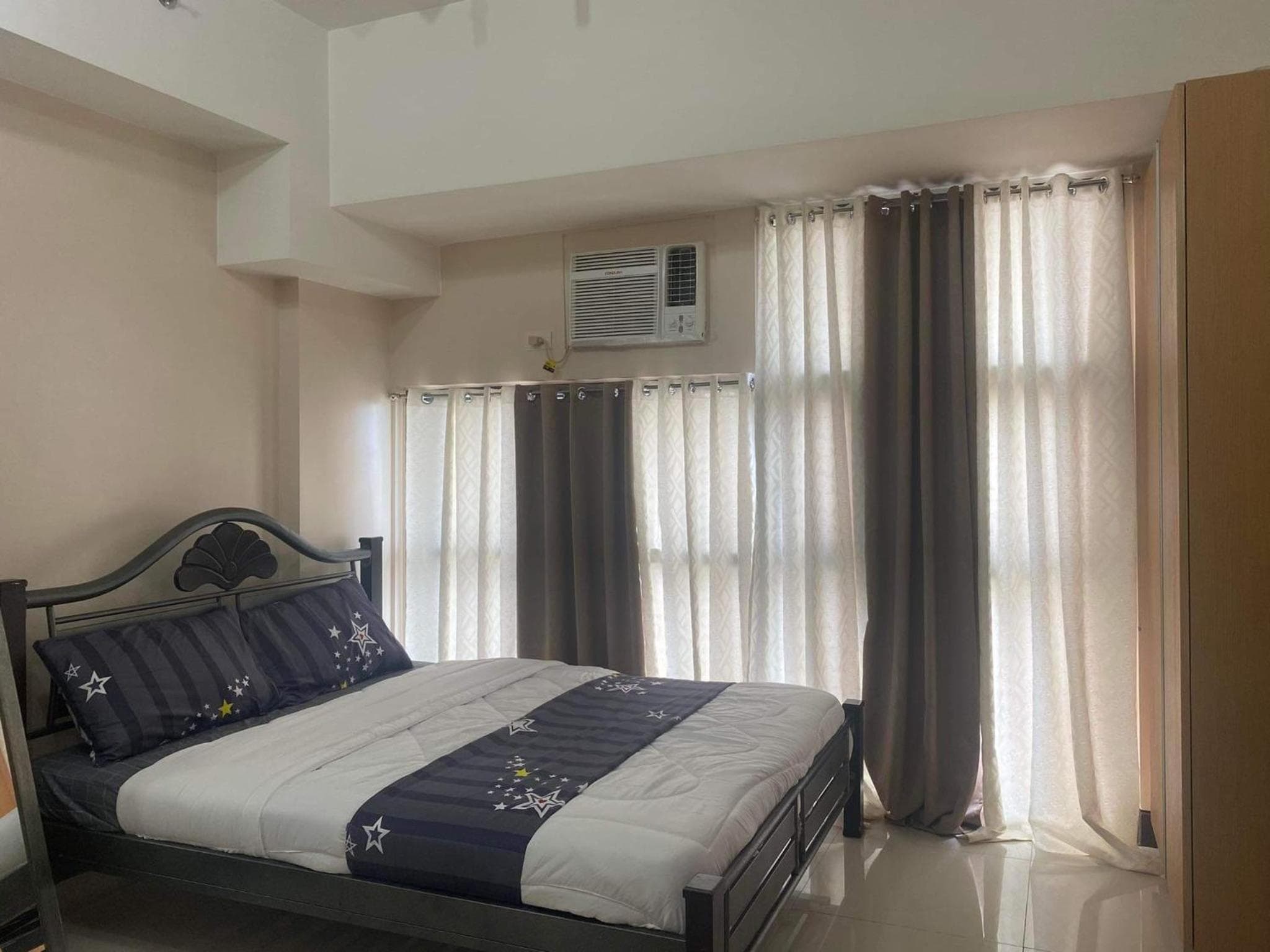 Hotel room at Condotel in Venice Grand Canal Mall Taguig