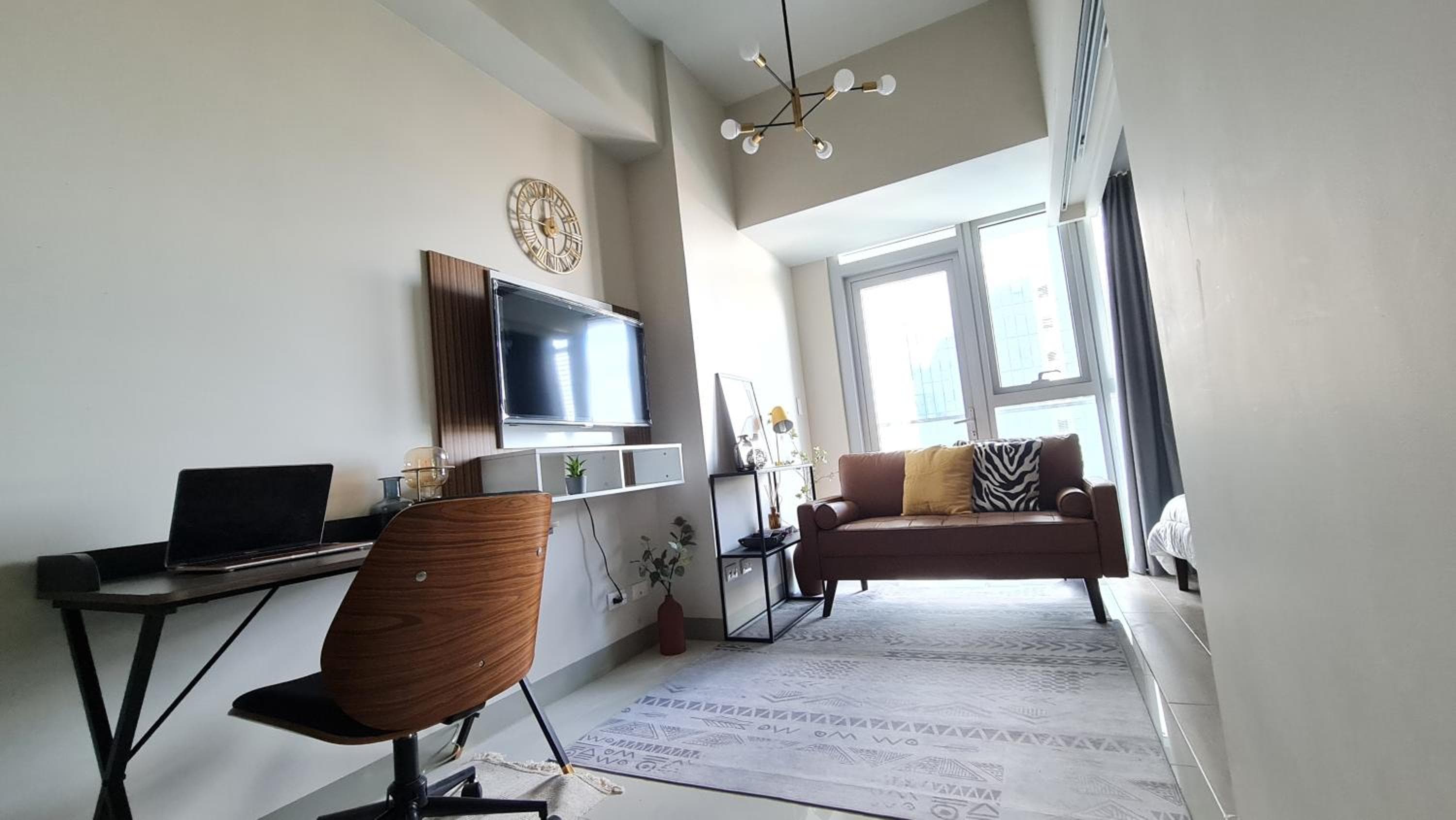 Luxe Bonifacio Global City Taguig Uptown Condo Hotel 1 BR Suite, Manila, photo 2