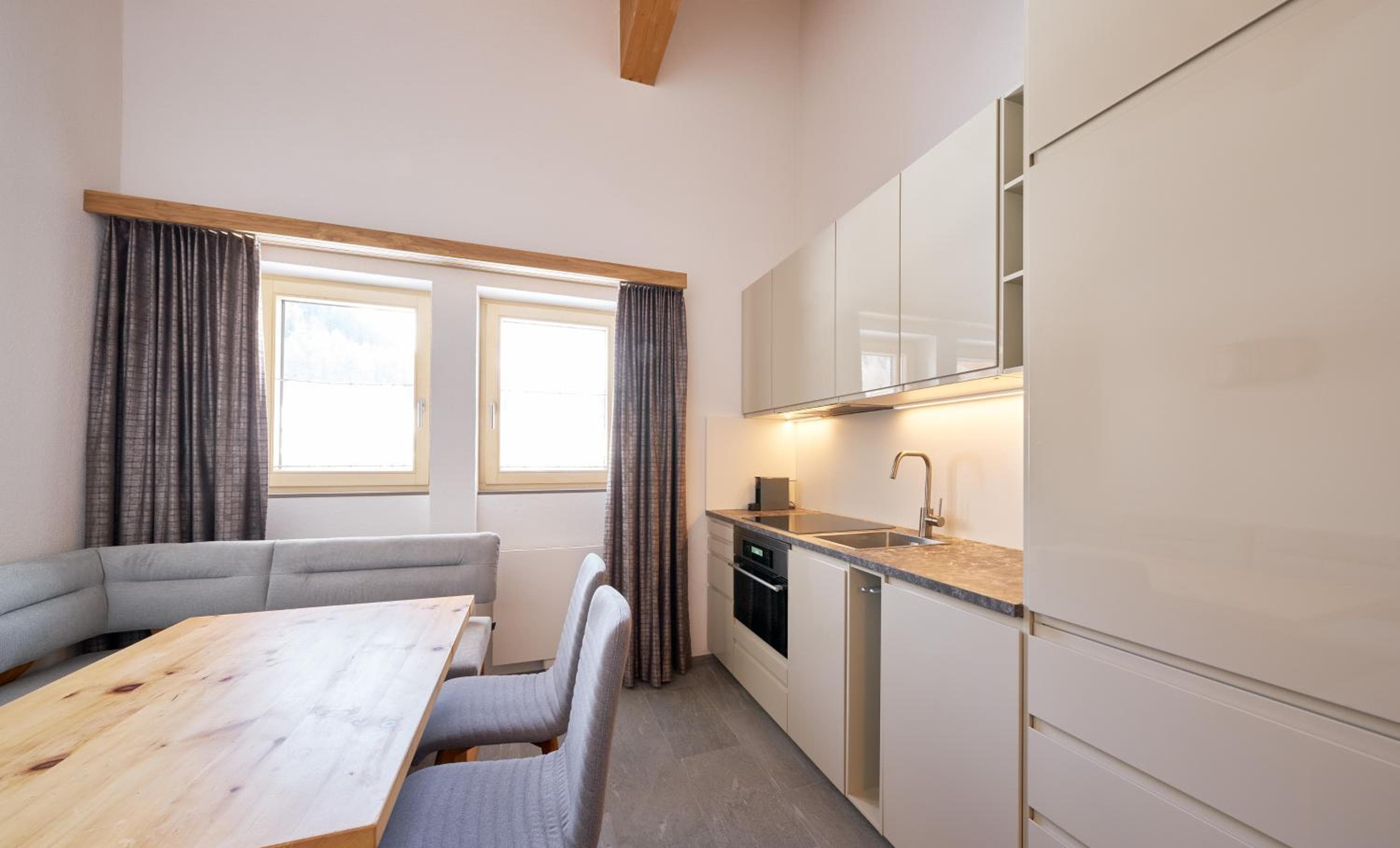 Aparthotel Grischuna, Samnaun, photo 5