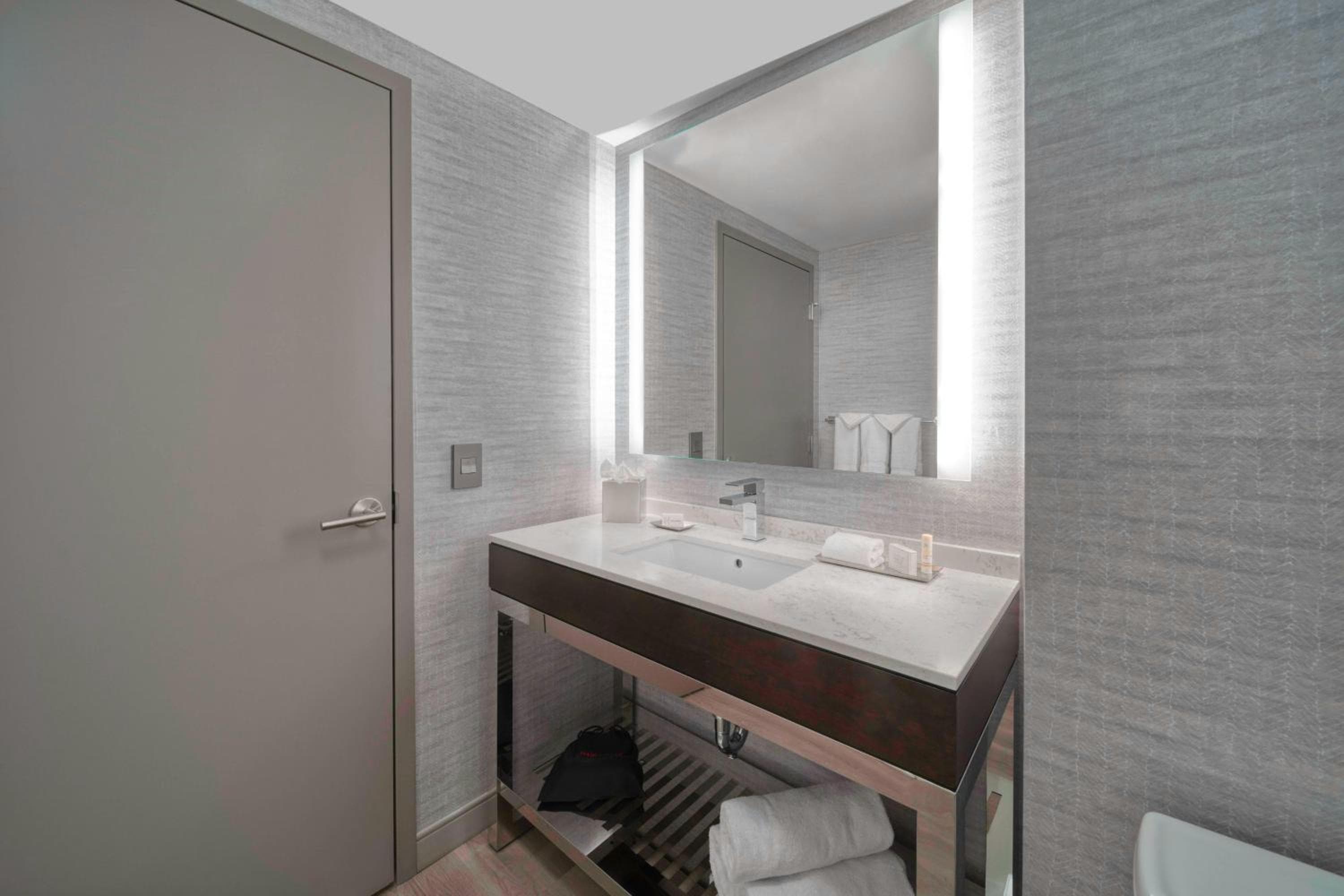 Residence Inn Boston Downtown/South End, Roxbury, photo 3