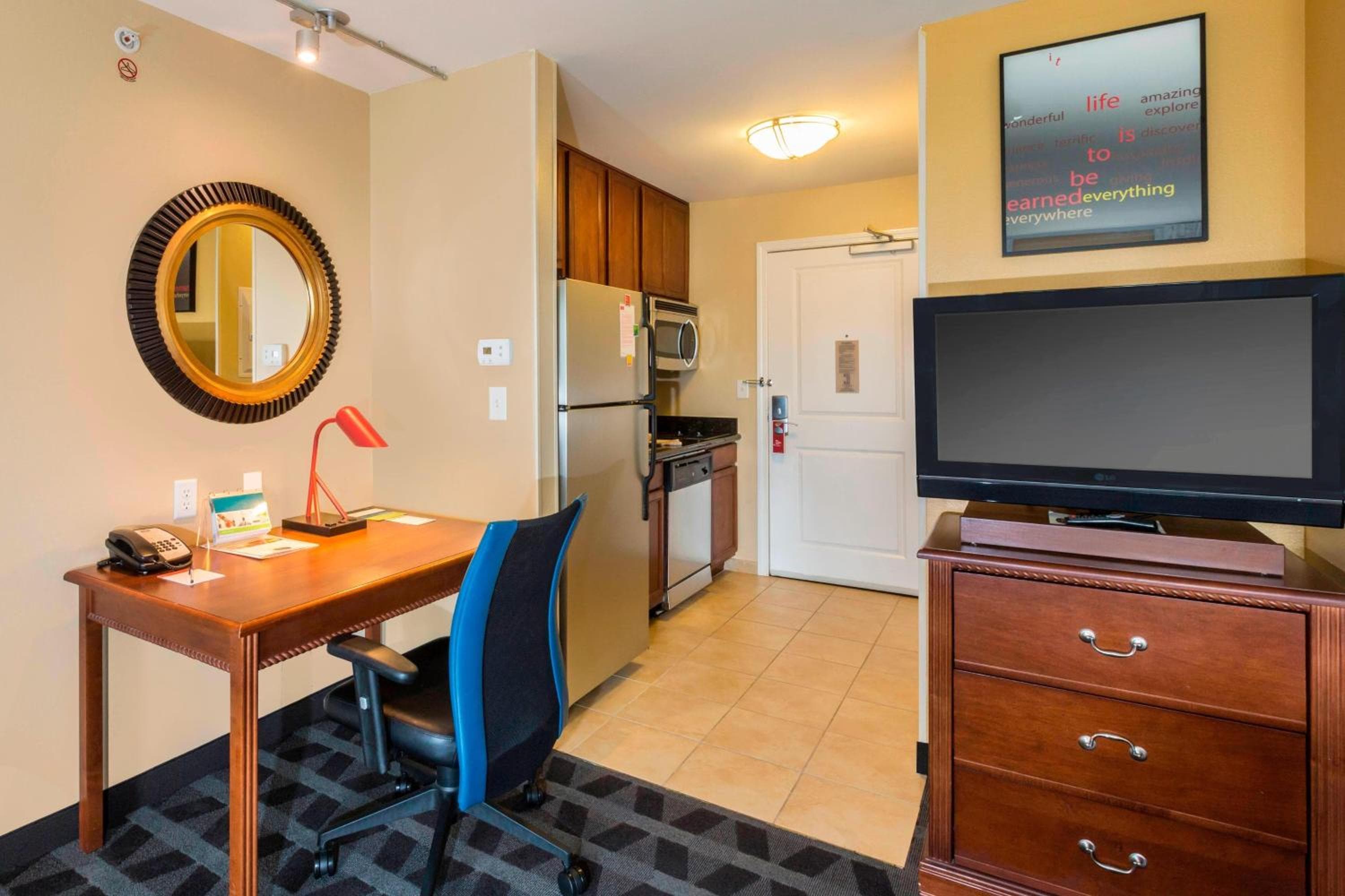 TownePlace Suites Houston North/Shenandoah, Conroe, photo 2