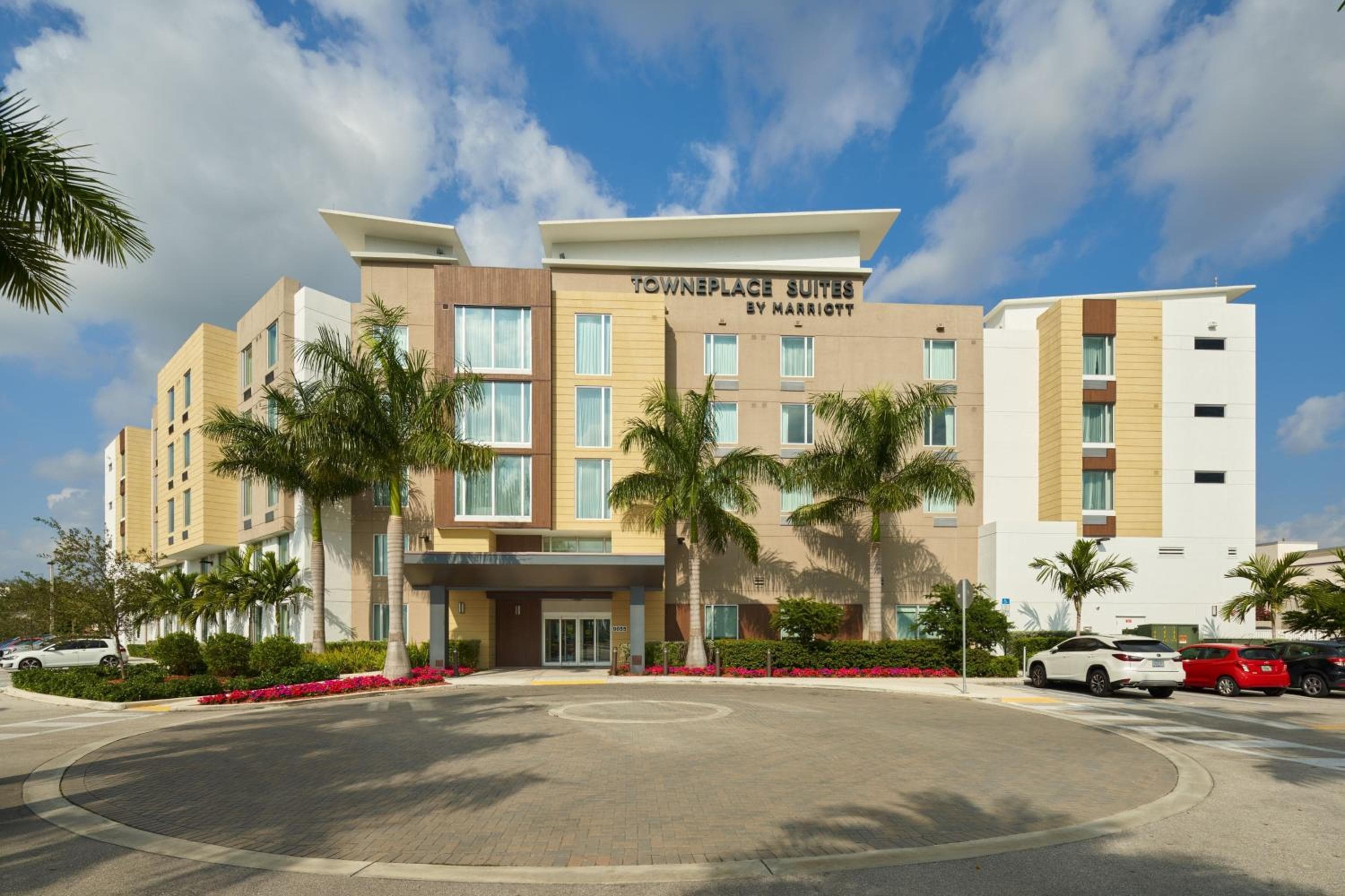 Building at TownePlace Suites Miami Kendall West
