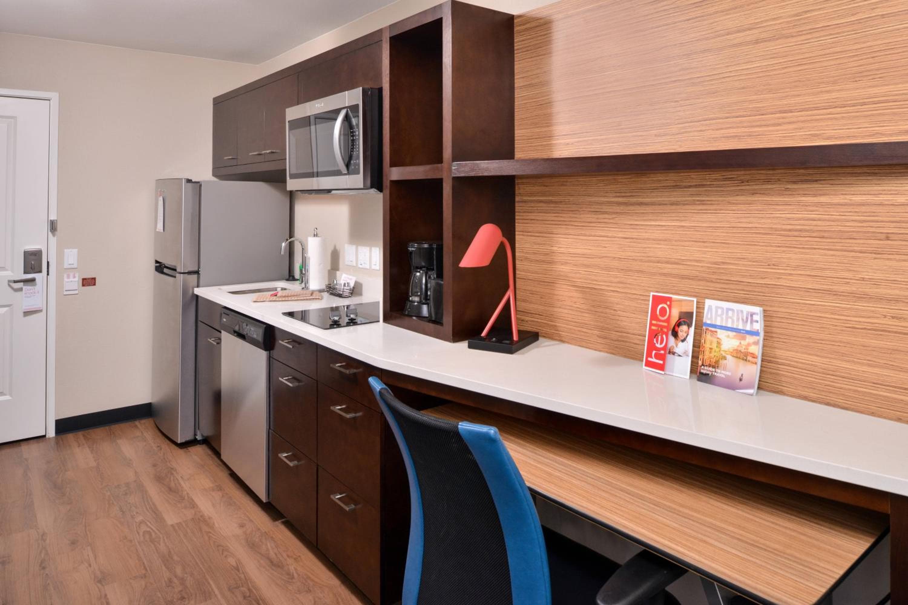 TownePlace Suites by Marriott Ontario Chino Hills, Chino Hills, photo 2