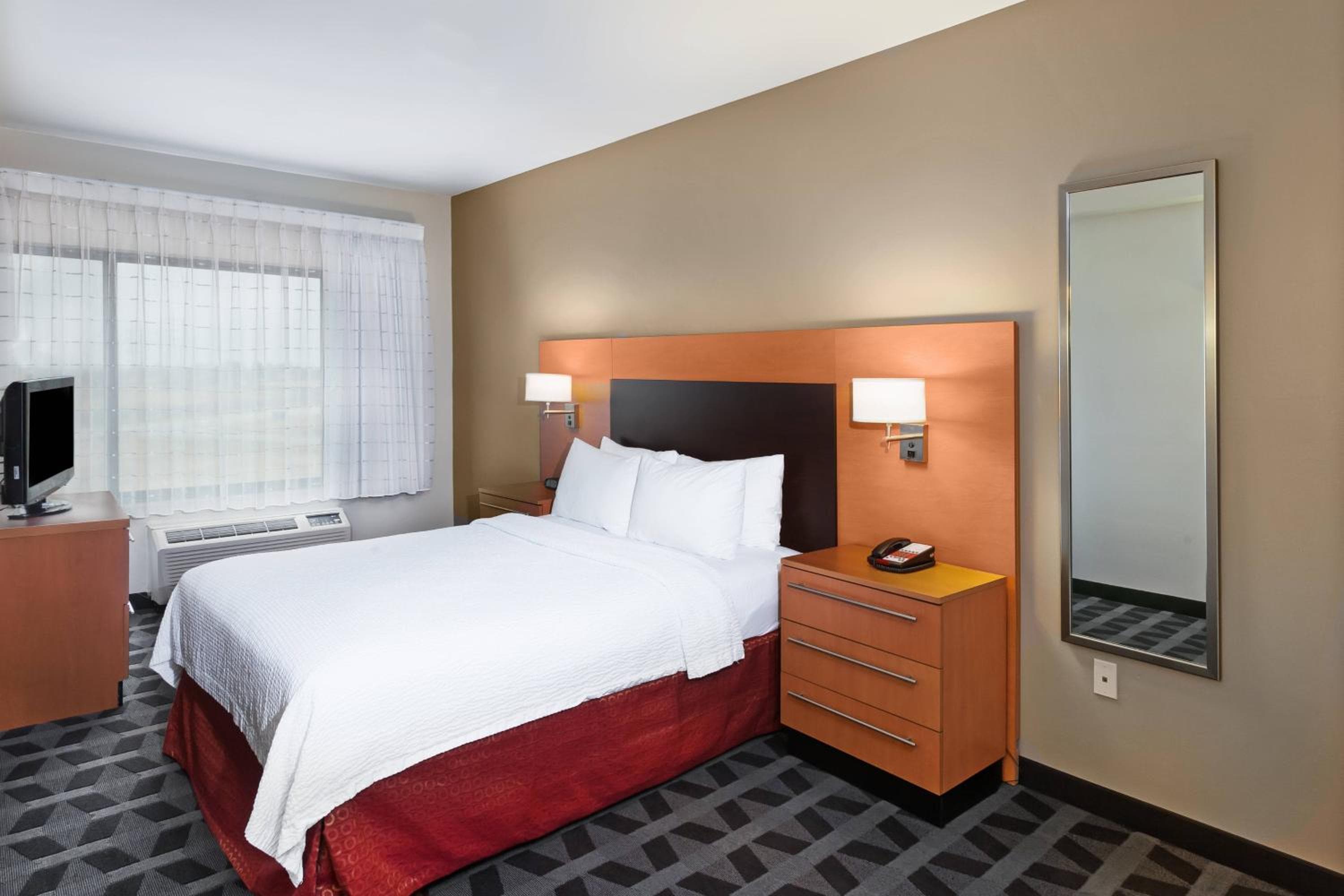 TownePlace Suites by Marriott Tulsa North/Owasso, Owasso, photo 3