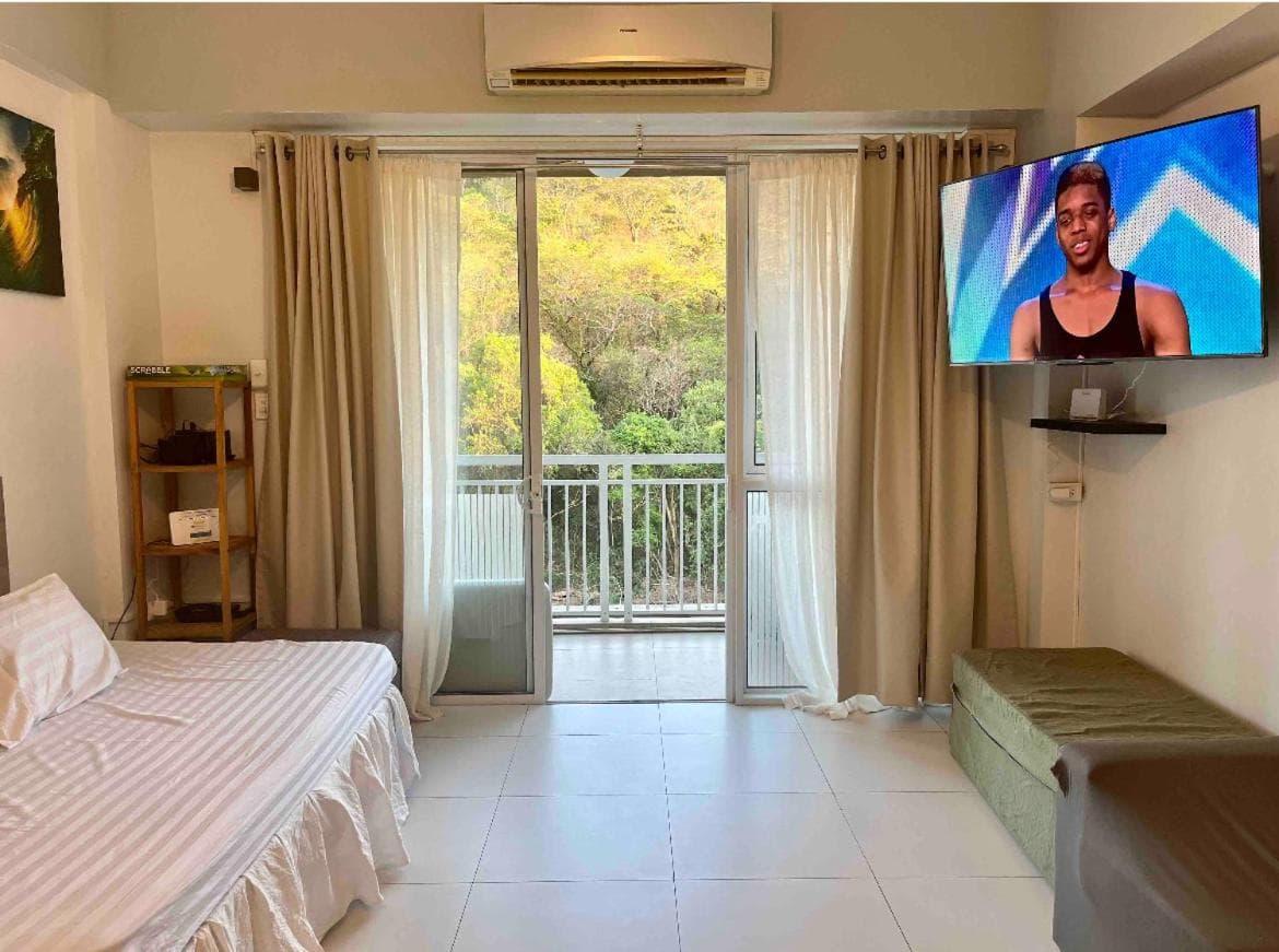 Pico de Loro Miranda Family Beach Condo max 6 pax with fiber internet, Nasugbu, photo 6