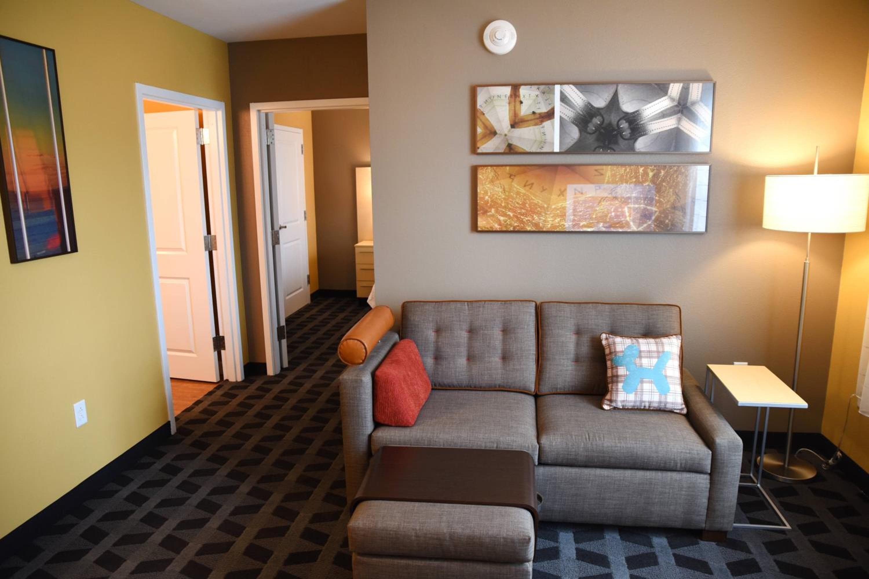 TownePlace Suites by Marriott Lawrence Downtown, Lawrence, photo 4