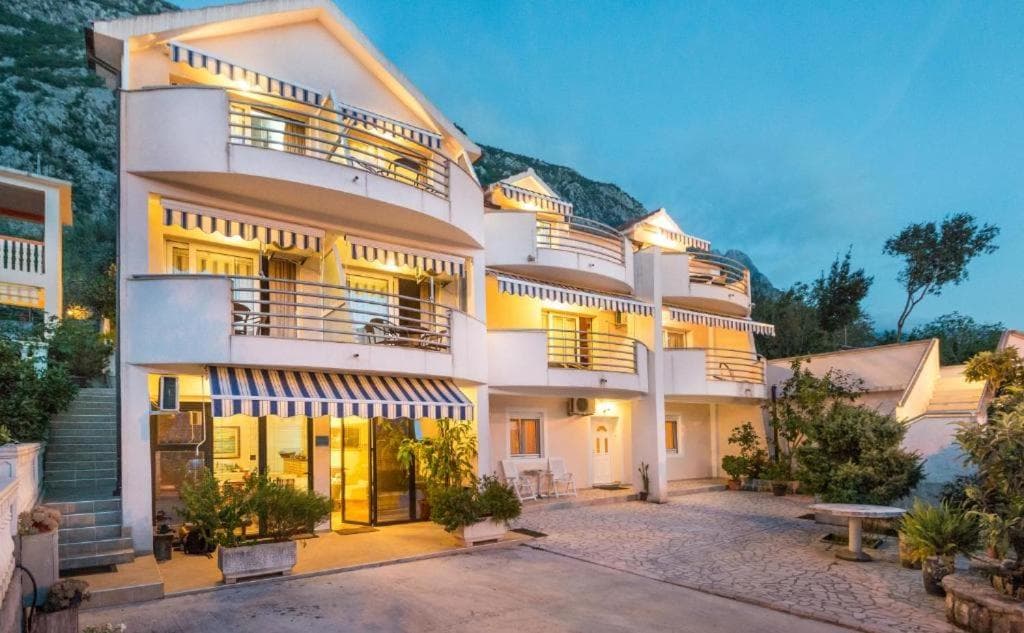 Vengo Apartments, Kotor