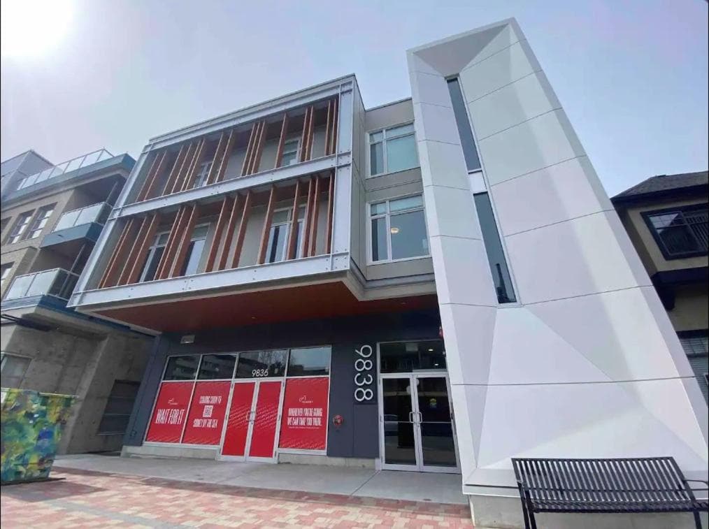 Perfect Brand New Studio Downtown Sidney, Sidney