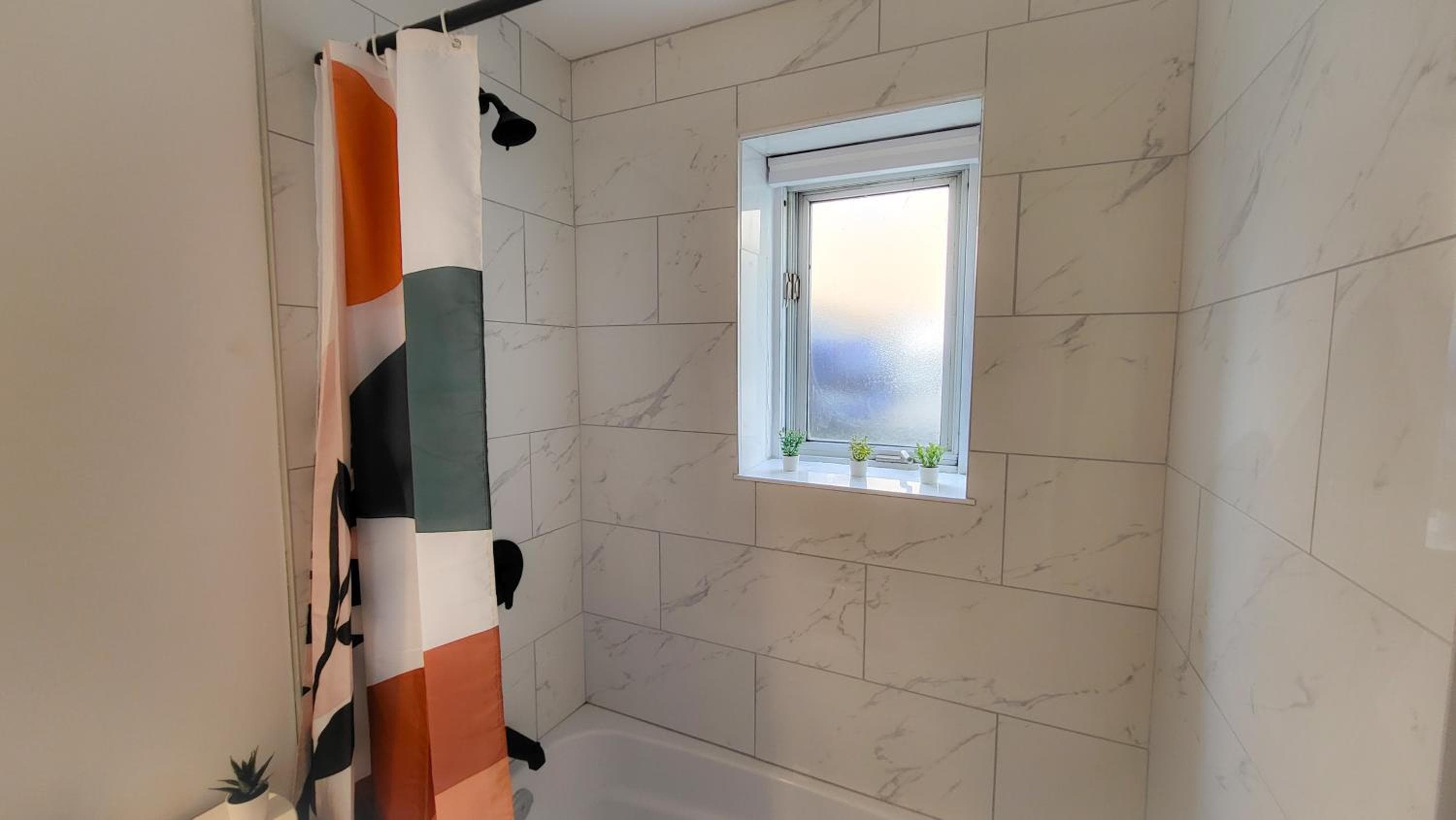 JstLikeHome - Serenity Suites & Guesthouse, Ottawa, photo 4