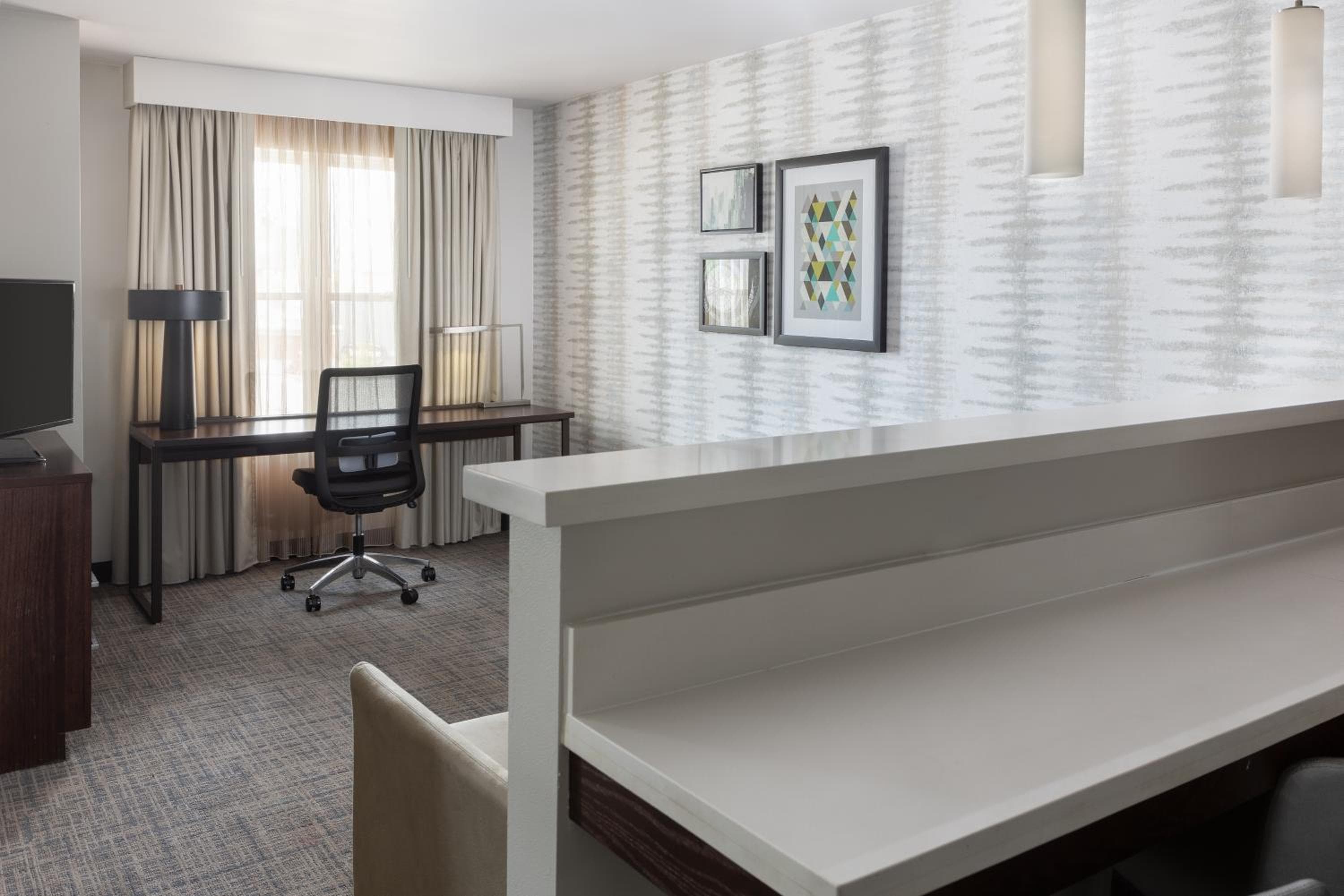 Residence Inn by Marriott Kansas City at The Legends, Kansas City, photo 3