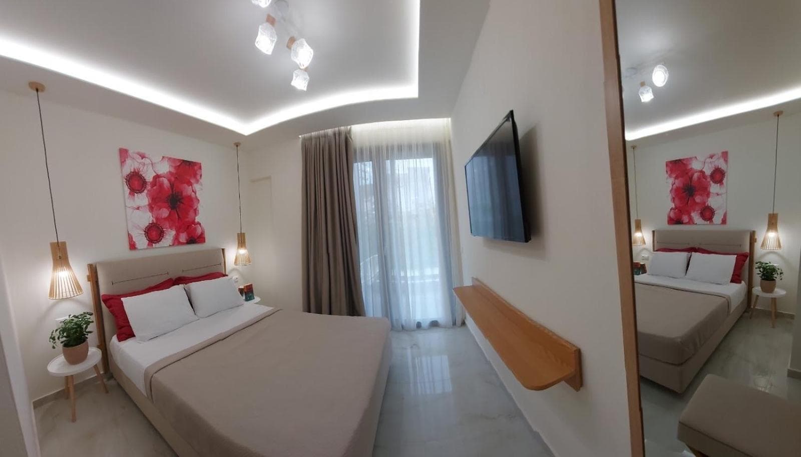 Wide Blue Luxury Boutique Suites, Neos Marmaras
