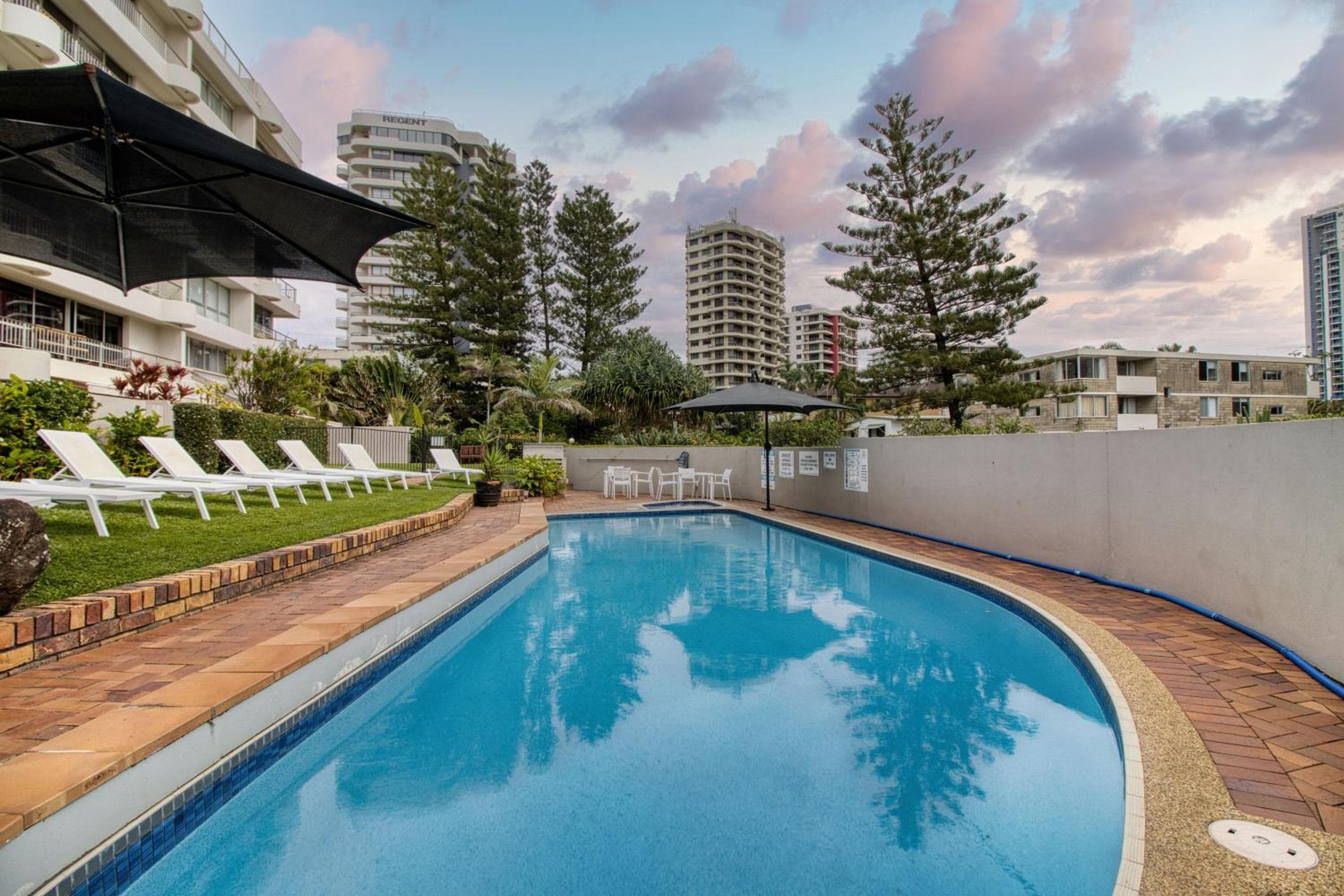 Surfers Chalet, Gold Coast, photo 6