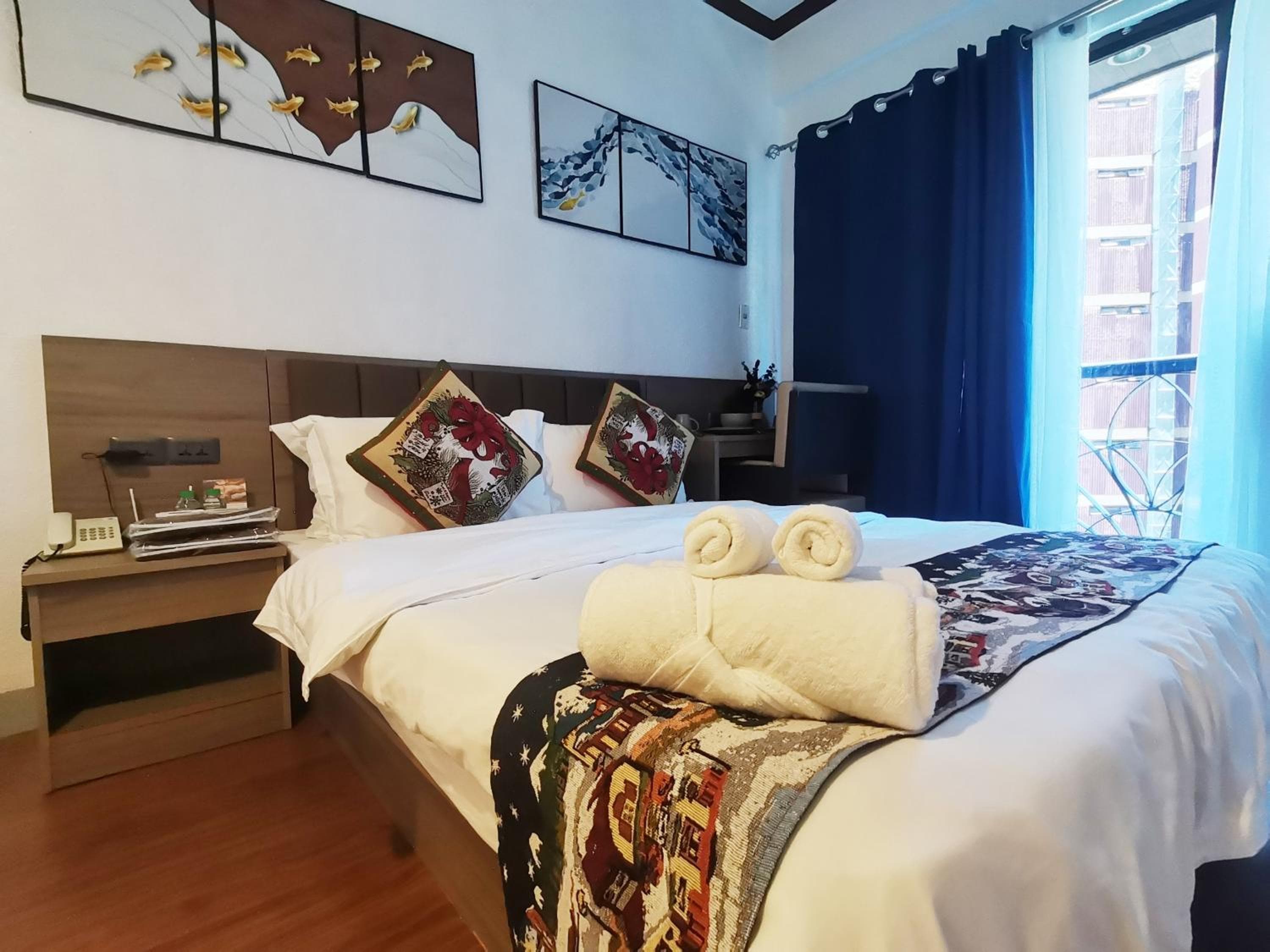 warm makati, Manila, photo 5