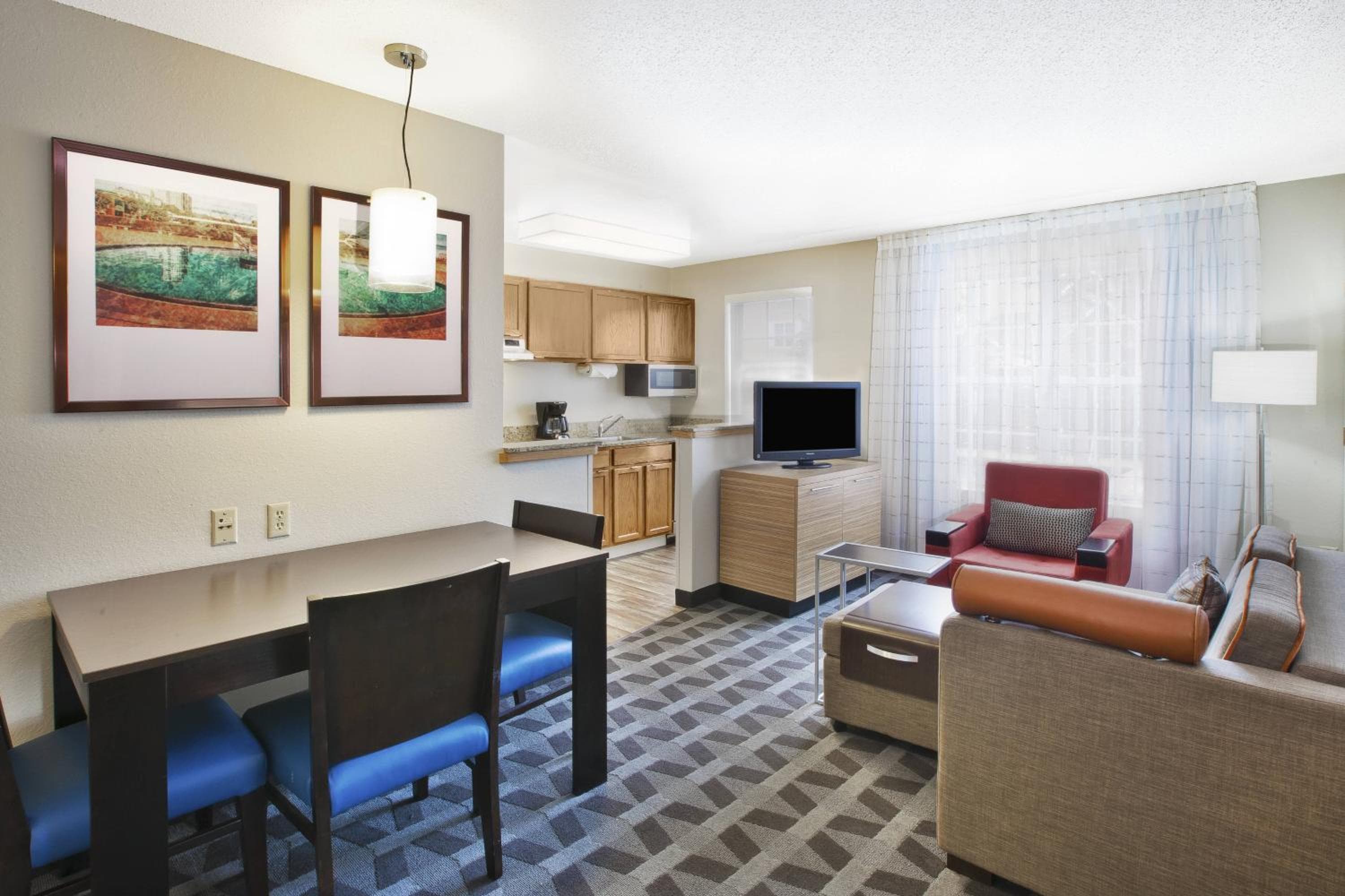 TownePlace Suites by Marriott Brookfield, Brookfield, photo 2
