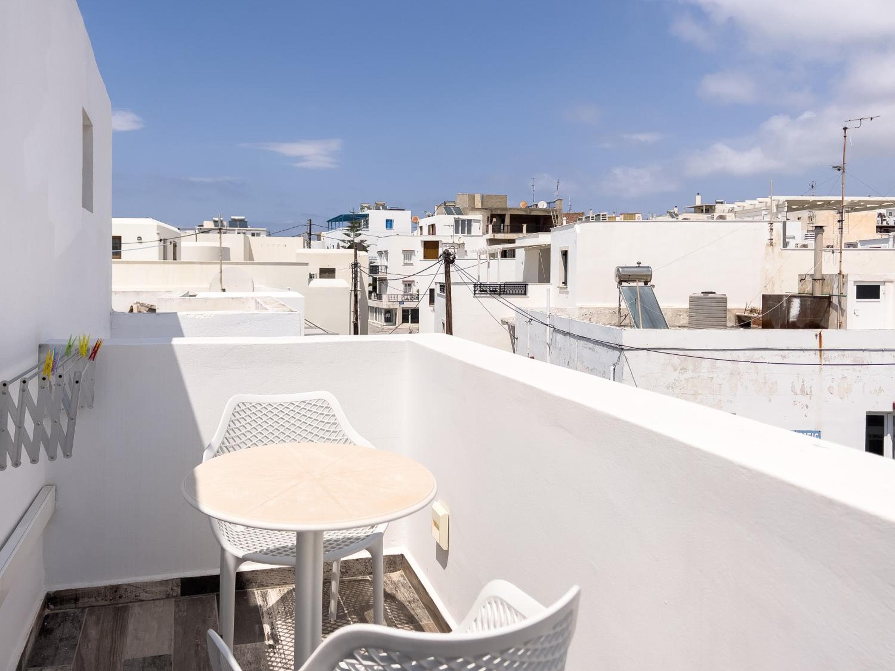 George Studios, Naxos Chora, photo 2