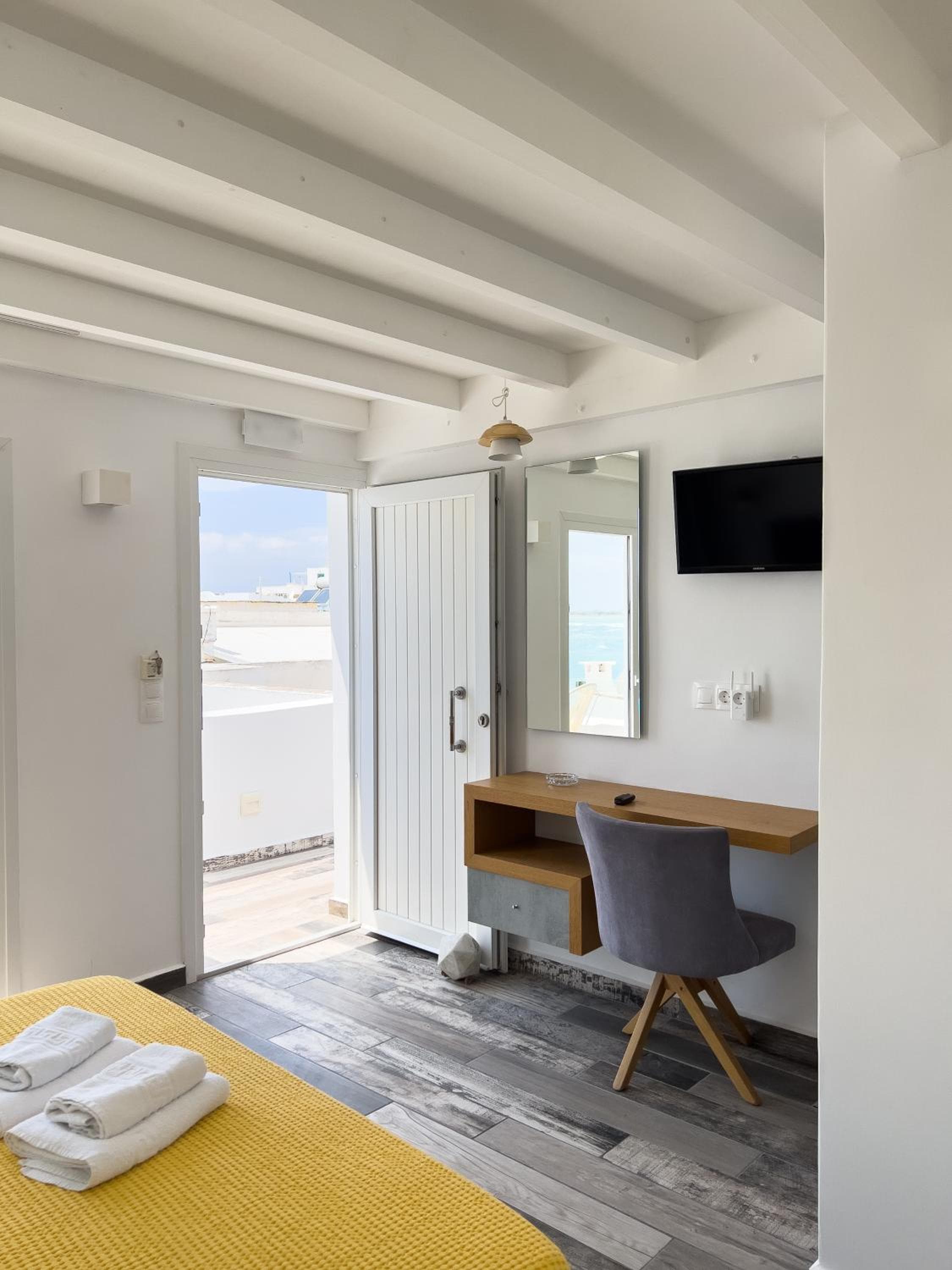 George Studios, Naxos Chora, photo 5