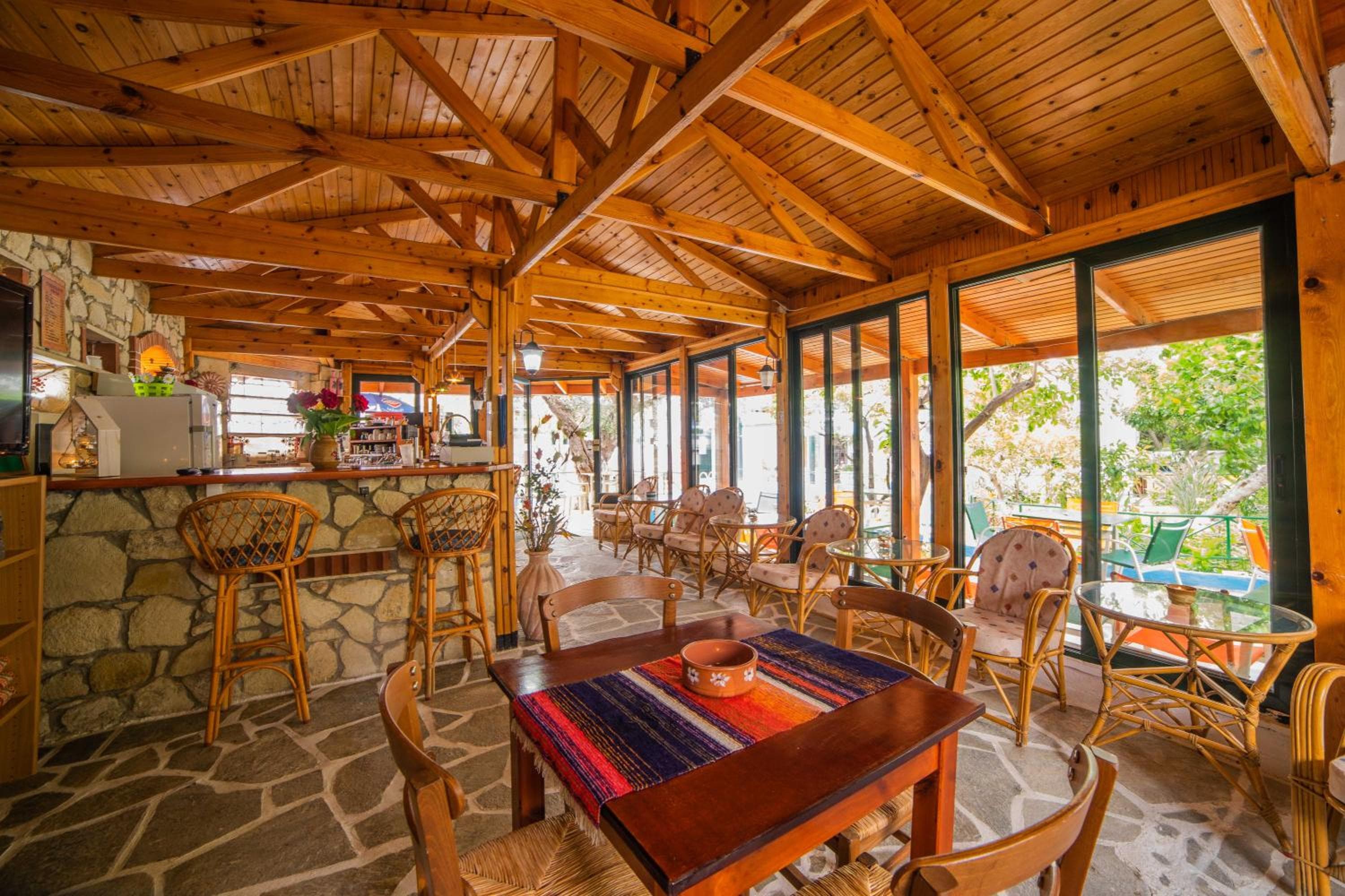 Kastro Studios Apartments, Myrtos, photo 2