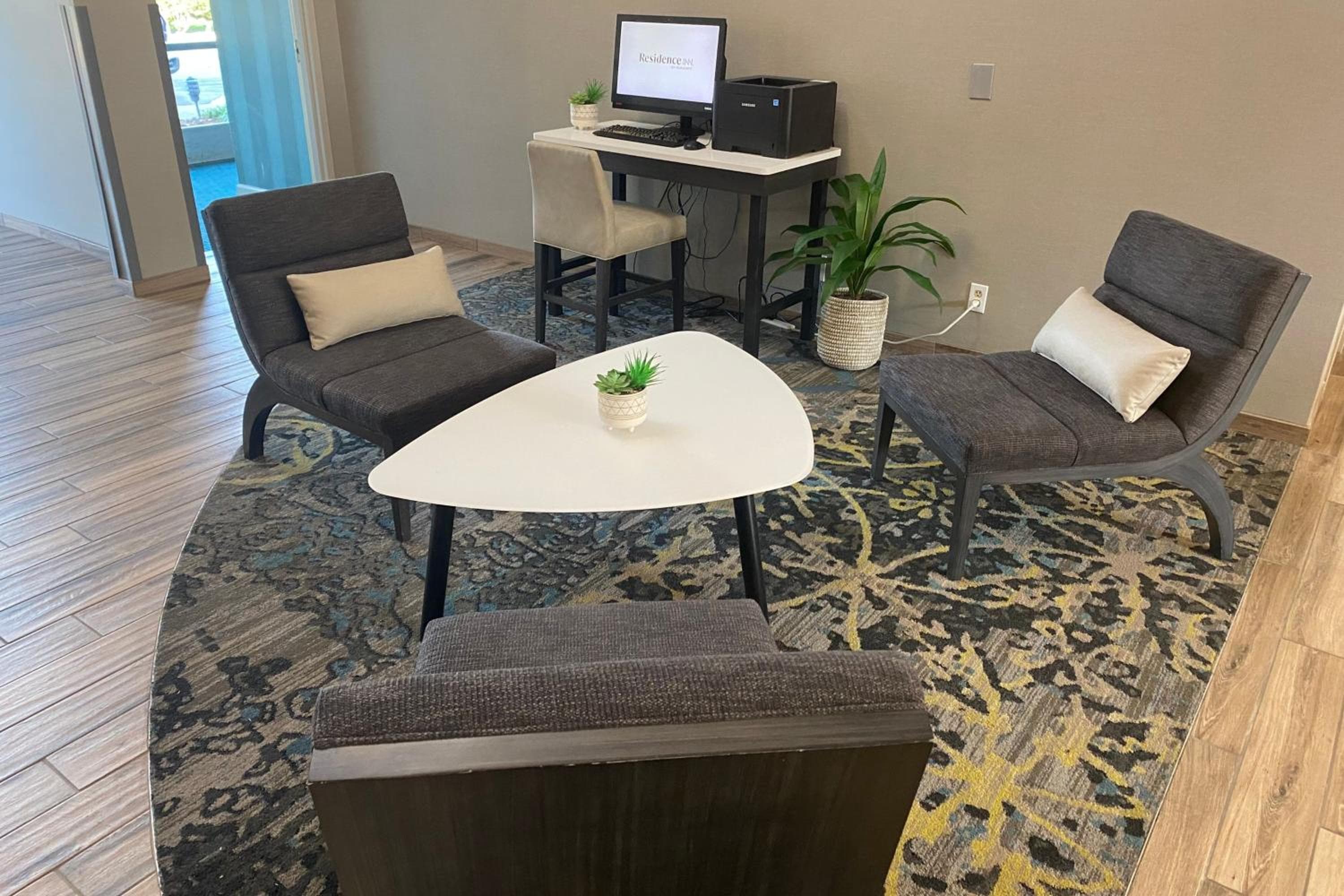 Residence Inn by Marriott Sacramento Airport Natomas, Sacramento, photo 4