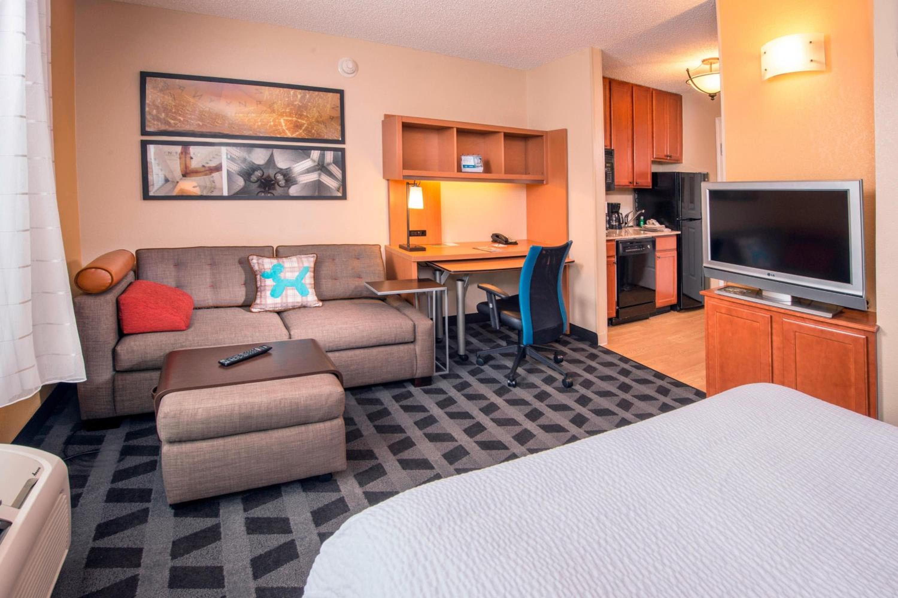 TownePlace Suites by Marriott Clinton at Joint Base Andrews, Clinton, photo 5