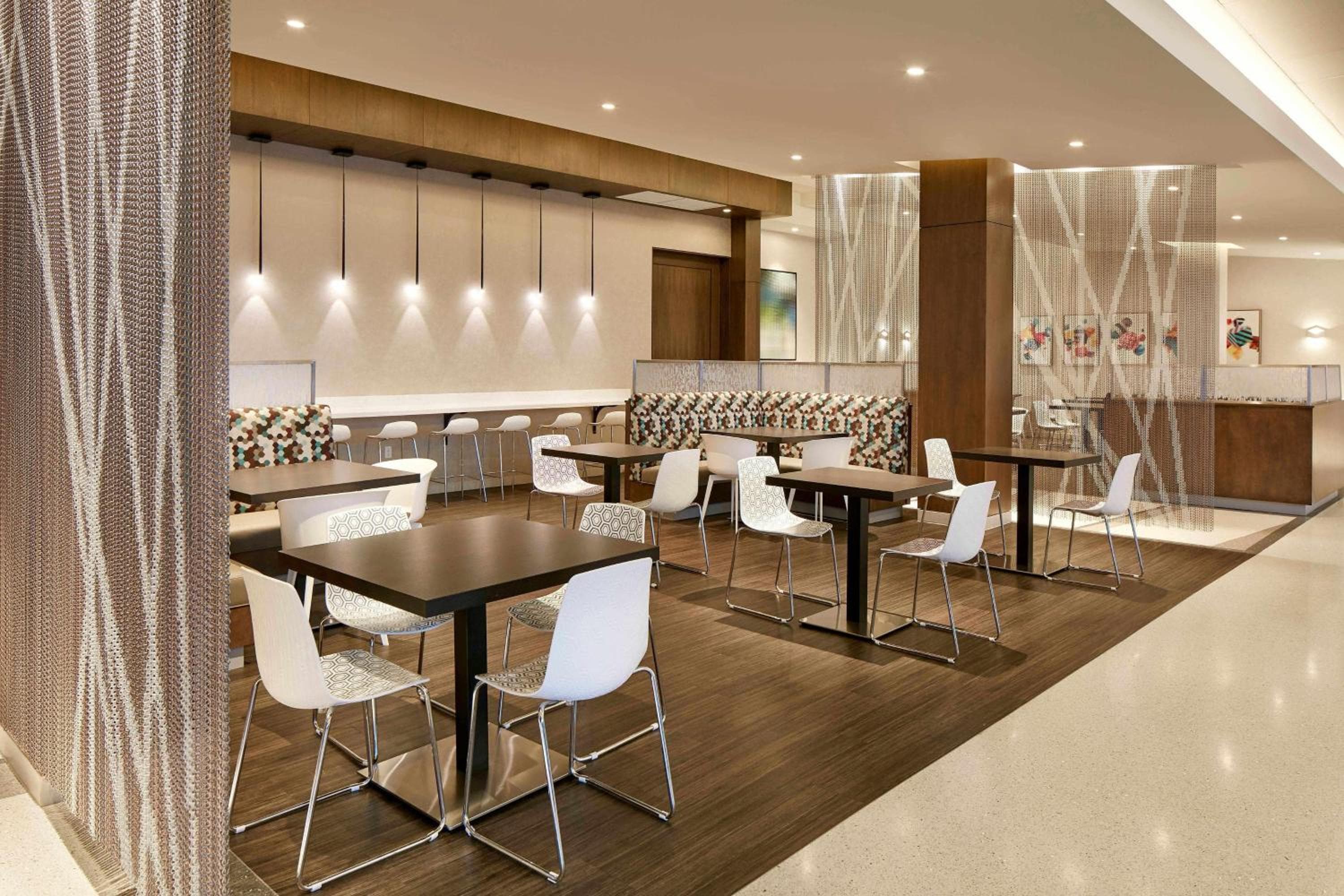 Residence Inn by Marriott at Anaheim Resort/Convention Center, Anaheim, photo 4