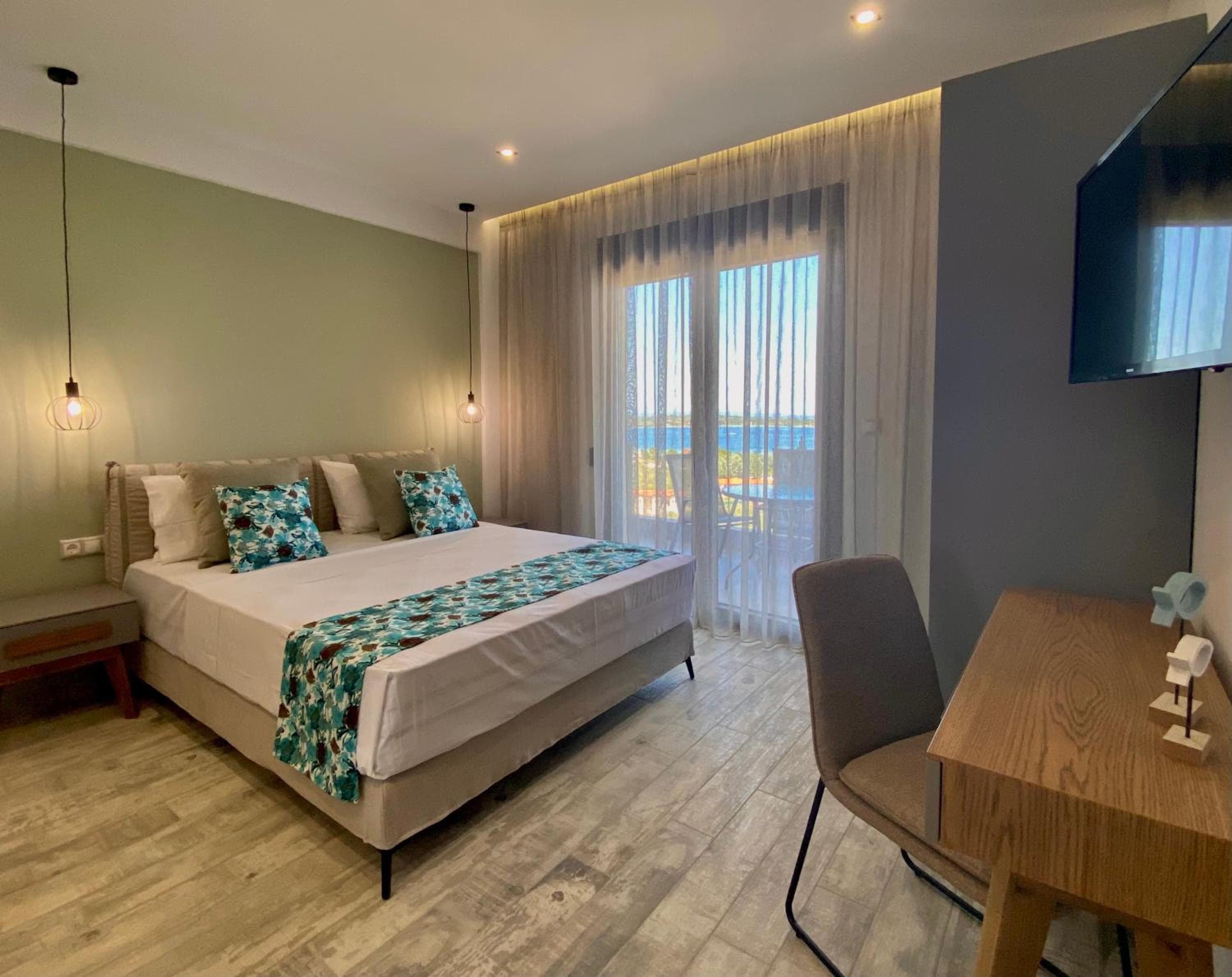 THEA Luxury Apartments, Vourvourou, photo 5