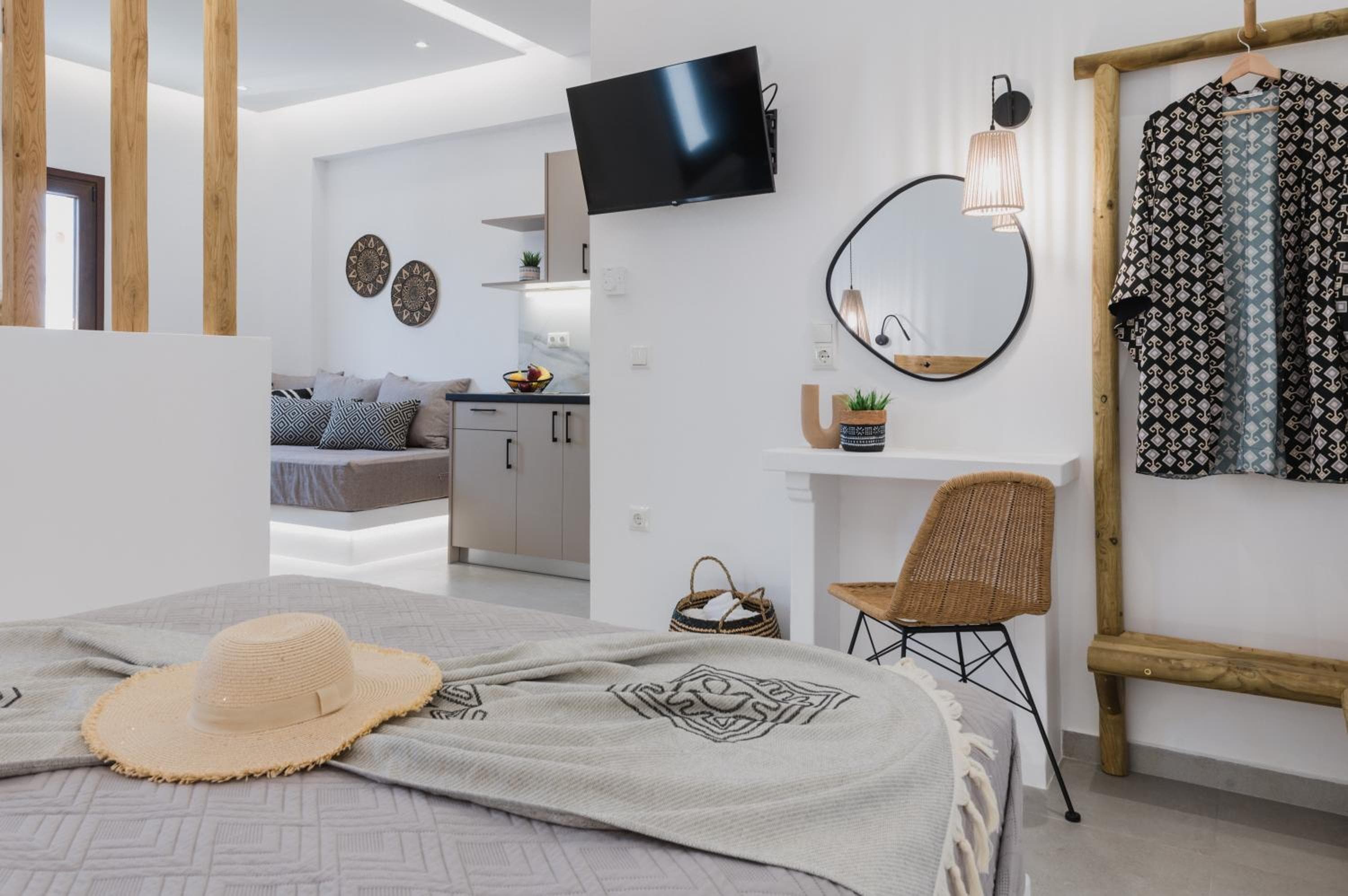 Petros Studios & Suites, Naxos Chora, photo 3