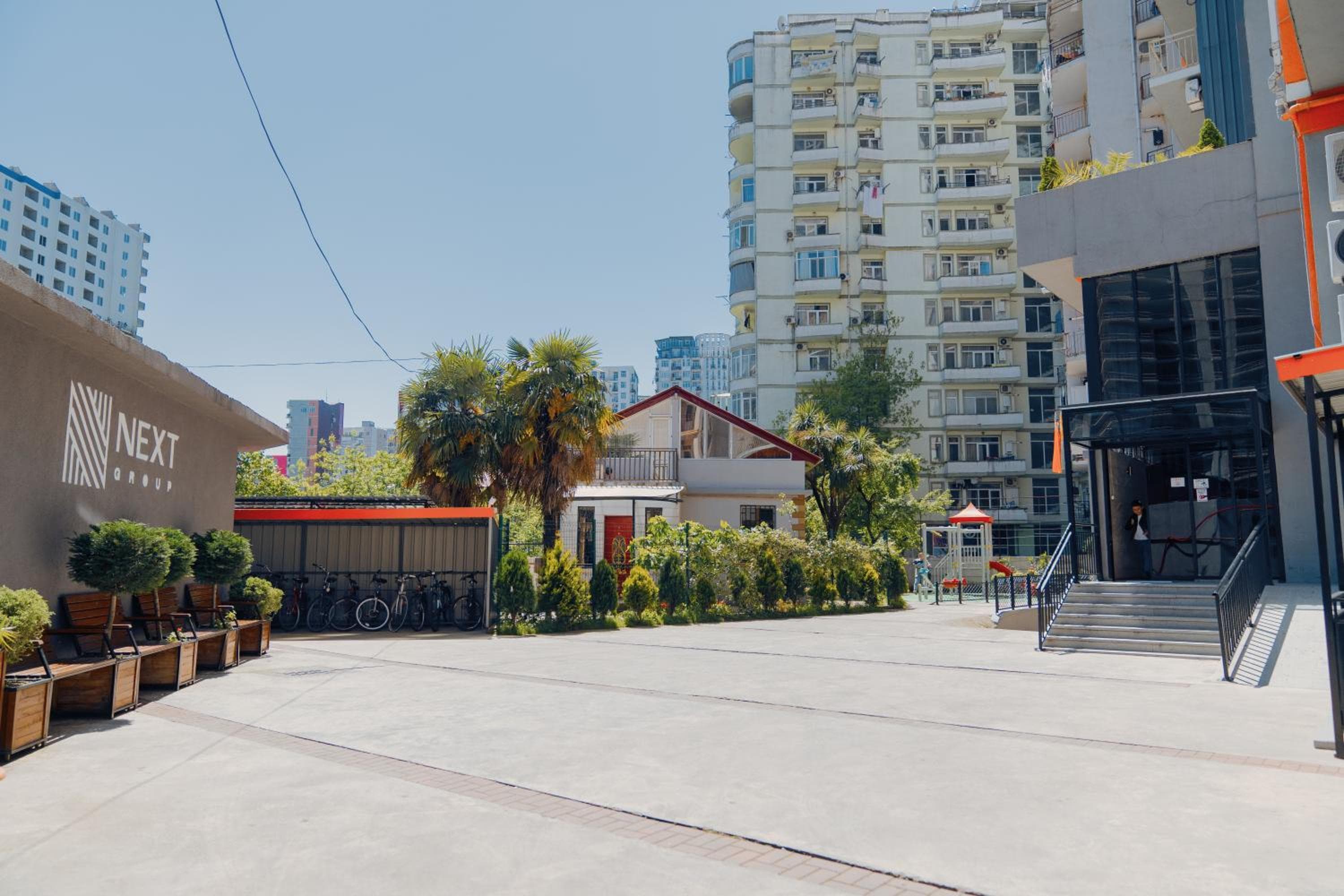 Next Orange Aparthotel OFFICIAL, Batumi