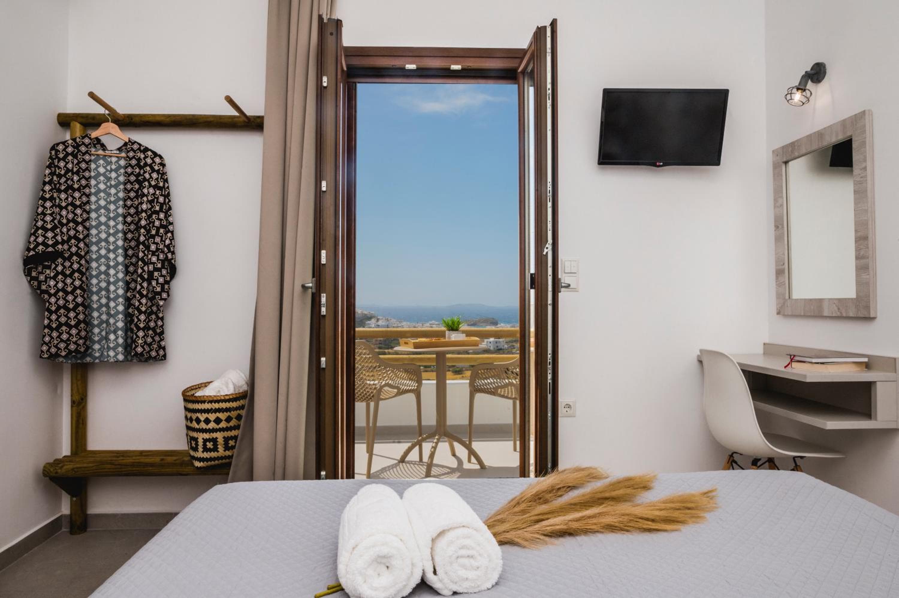 Petros Studios & Suites, Naxos Chora, photo 5