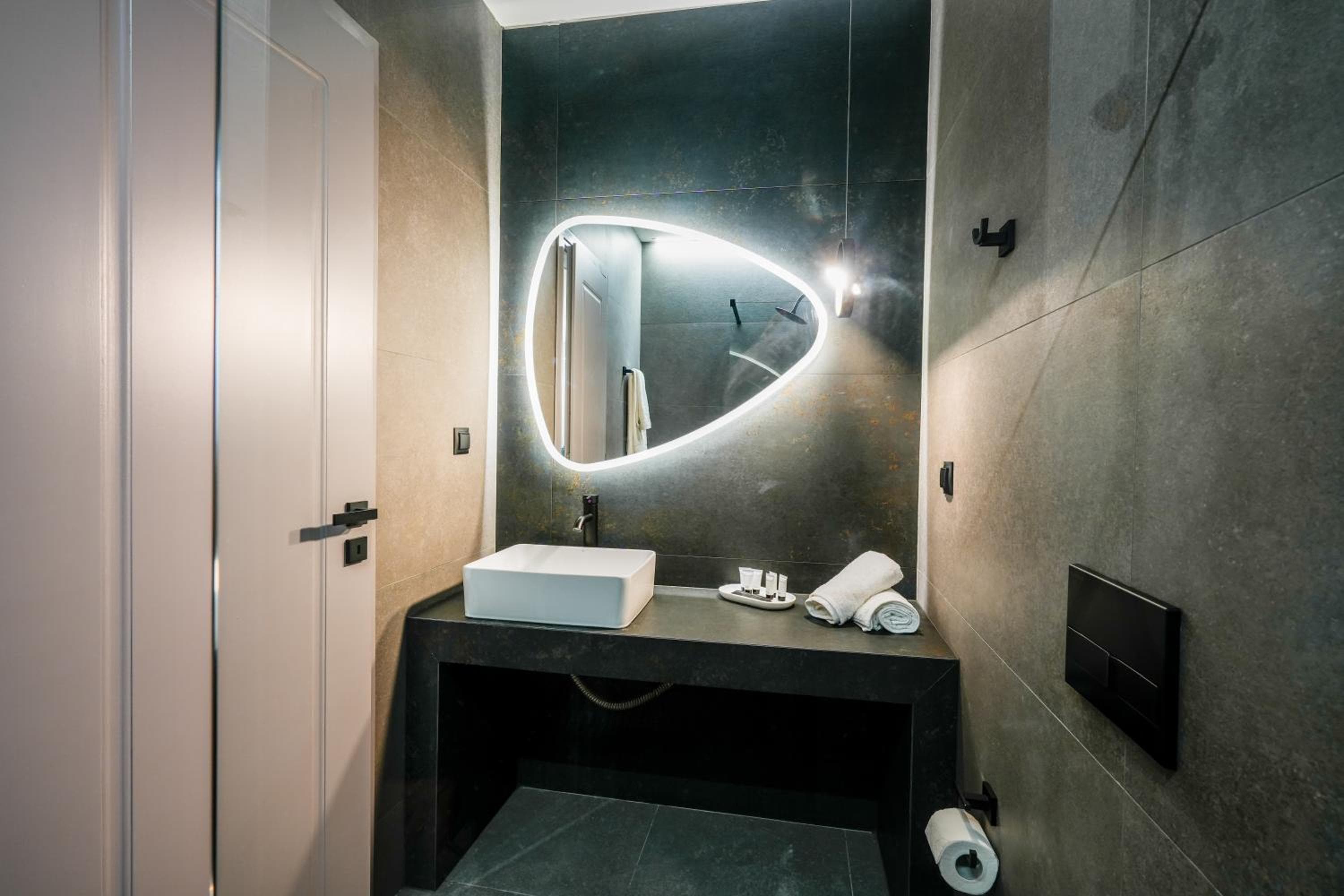 CASA DIVINUS SUITES, Athens, photo 4
