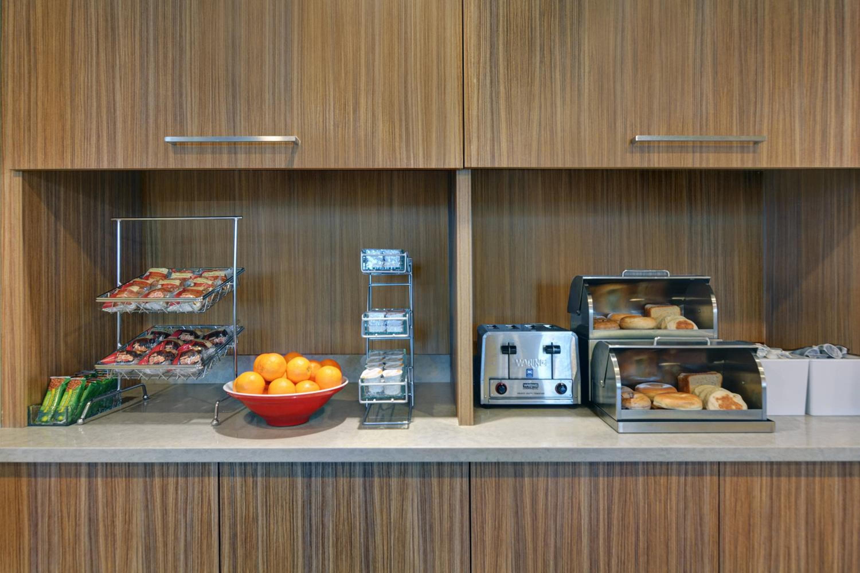 TownePlace Suites by Marriott Indianapolis Downtown, Indianapolis, photo 6