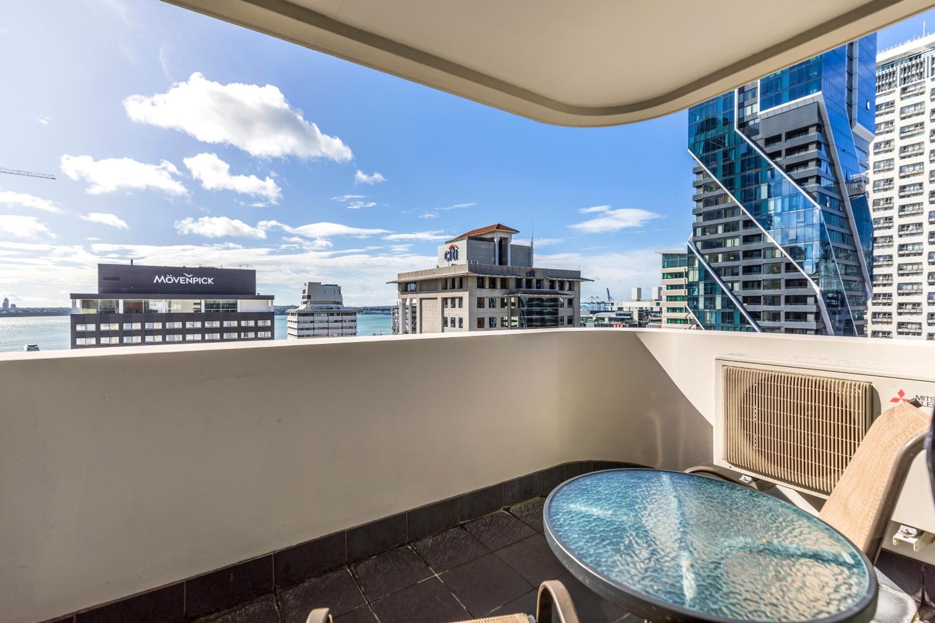 Quest on Queen Serviced Apartments, Auckland, photo 5